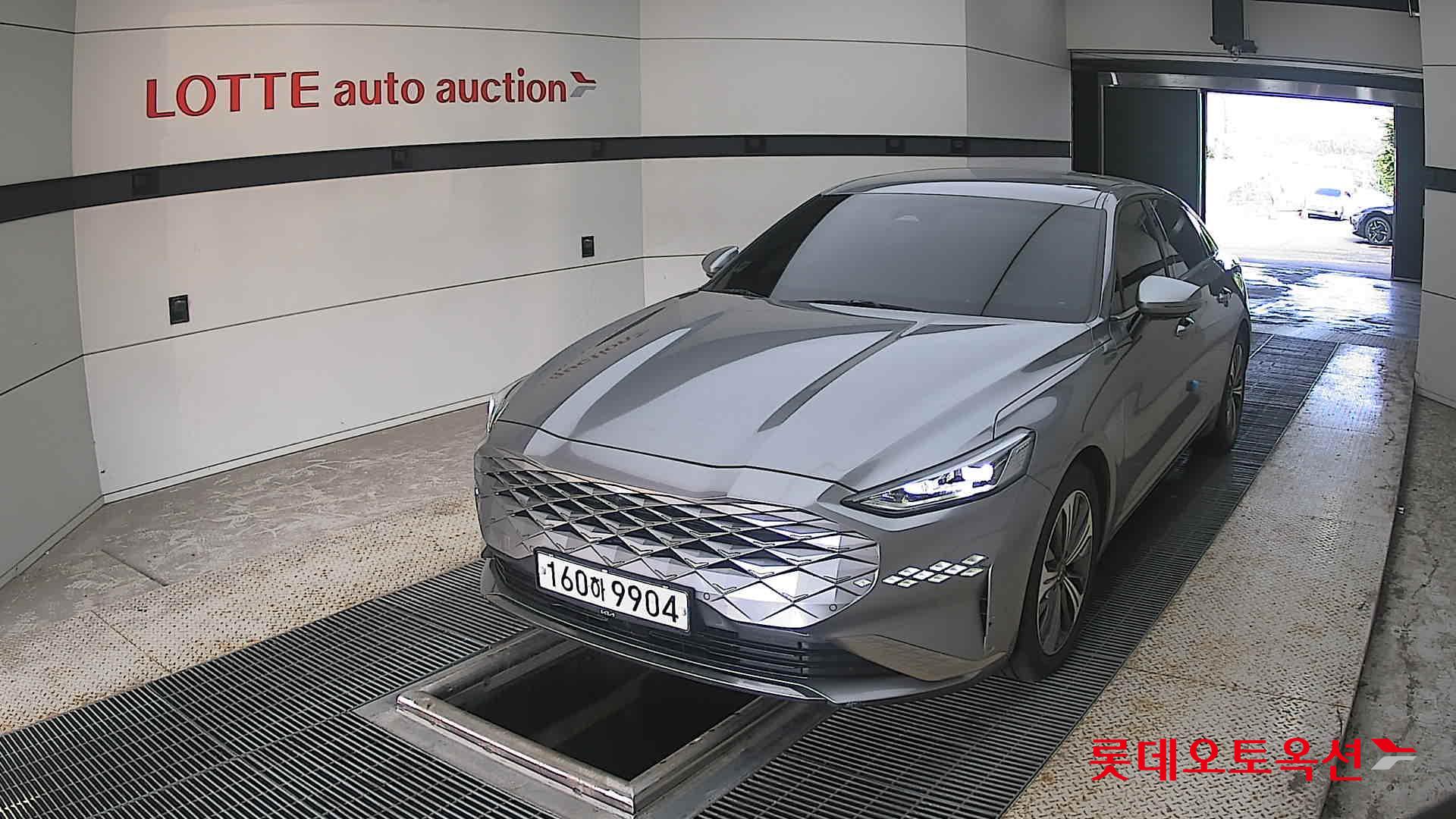 2022 - kia k8