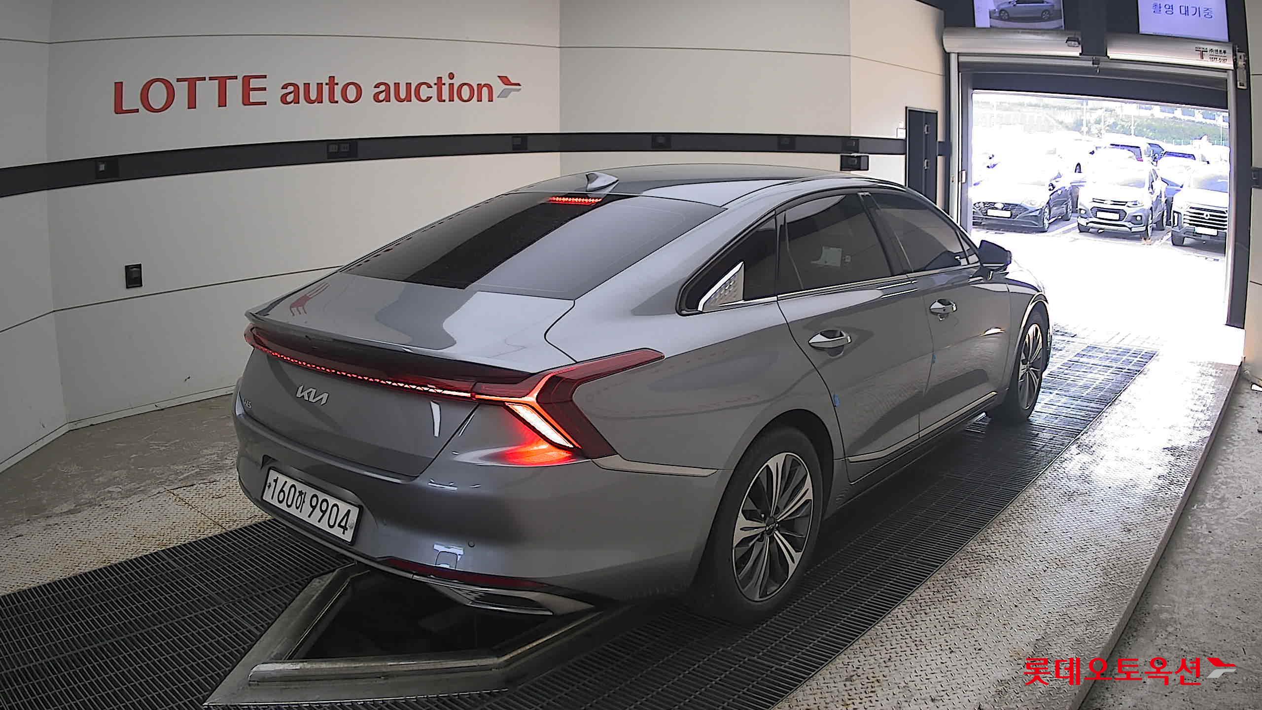 2022 - kia k8