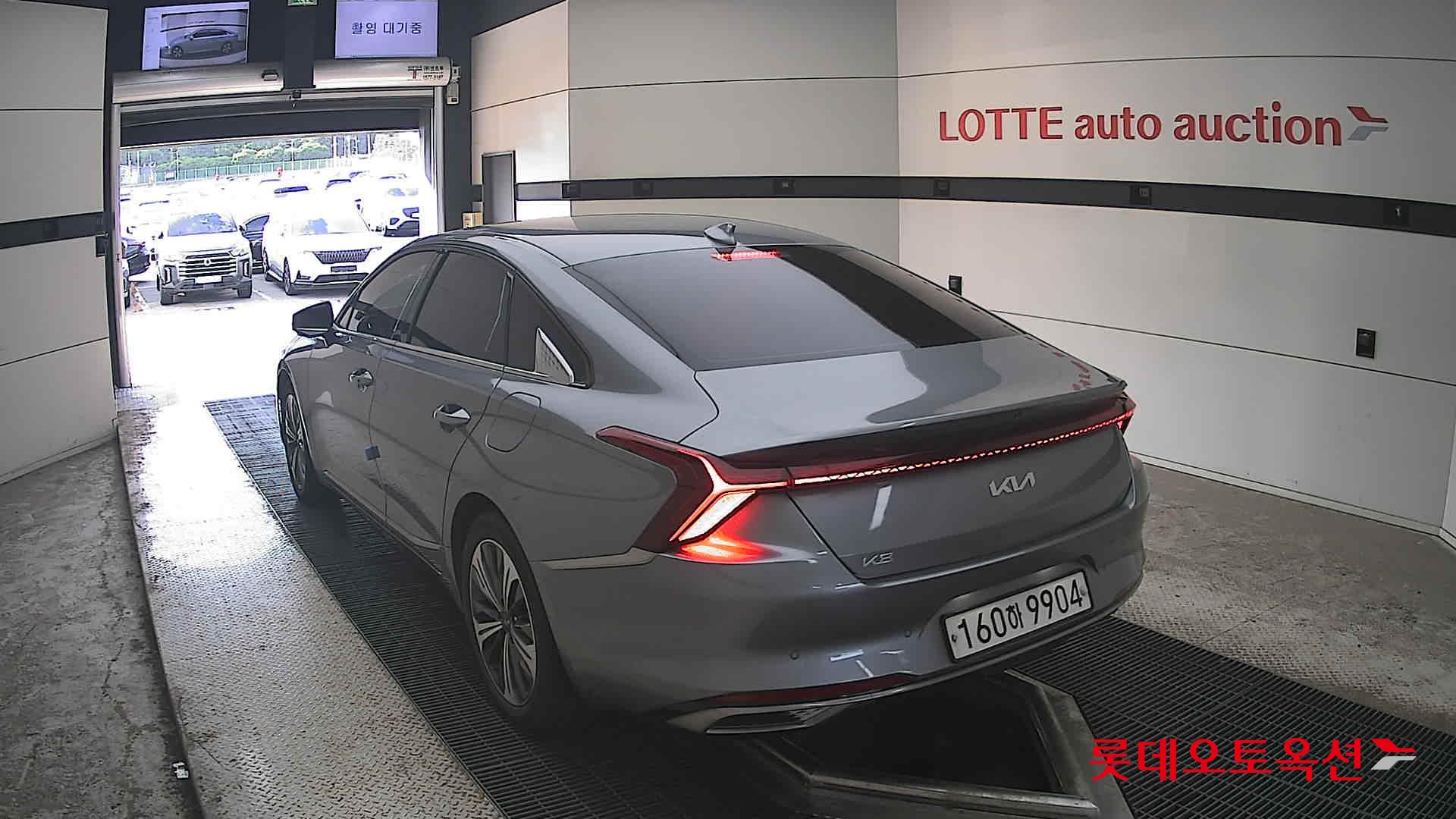 2022 - kia k8