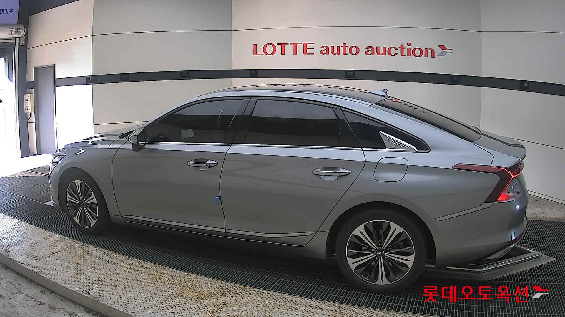 2022 - kia k8