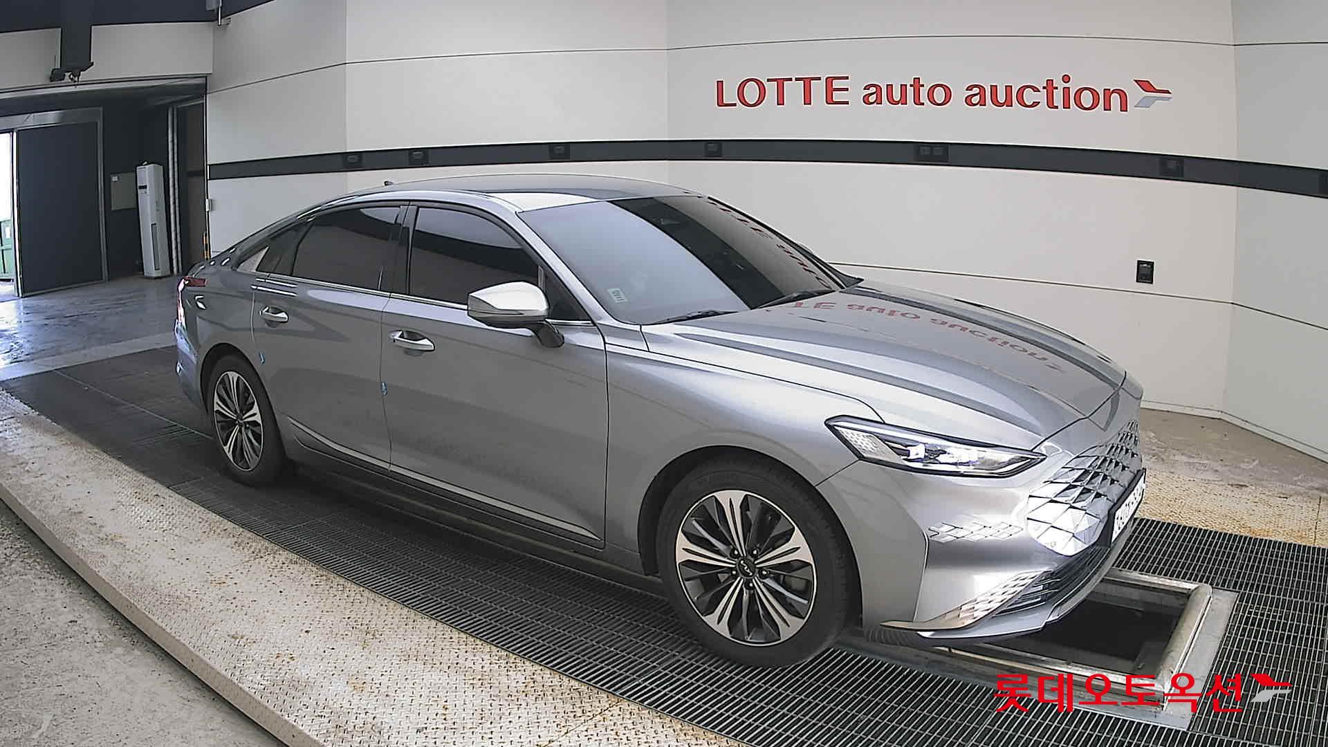 2022 - kia k8