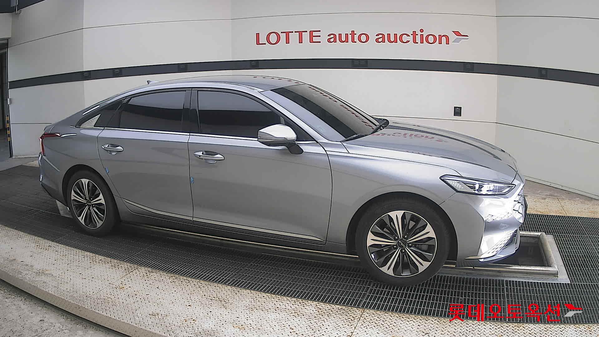 2022 - kia k8
