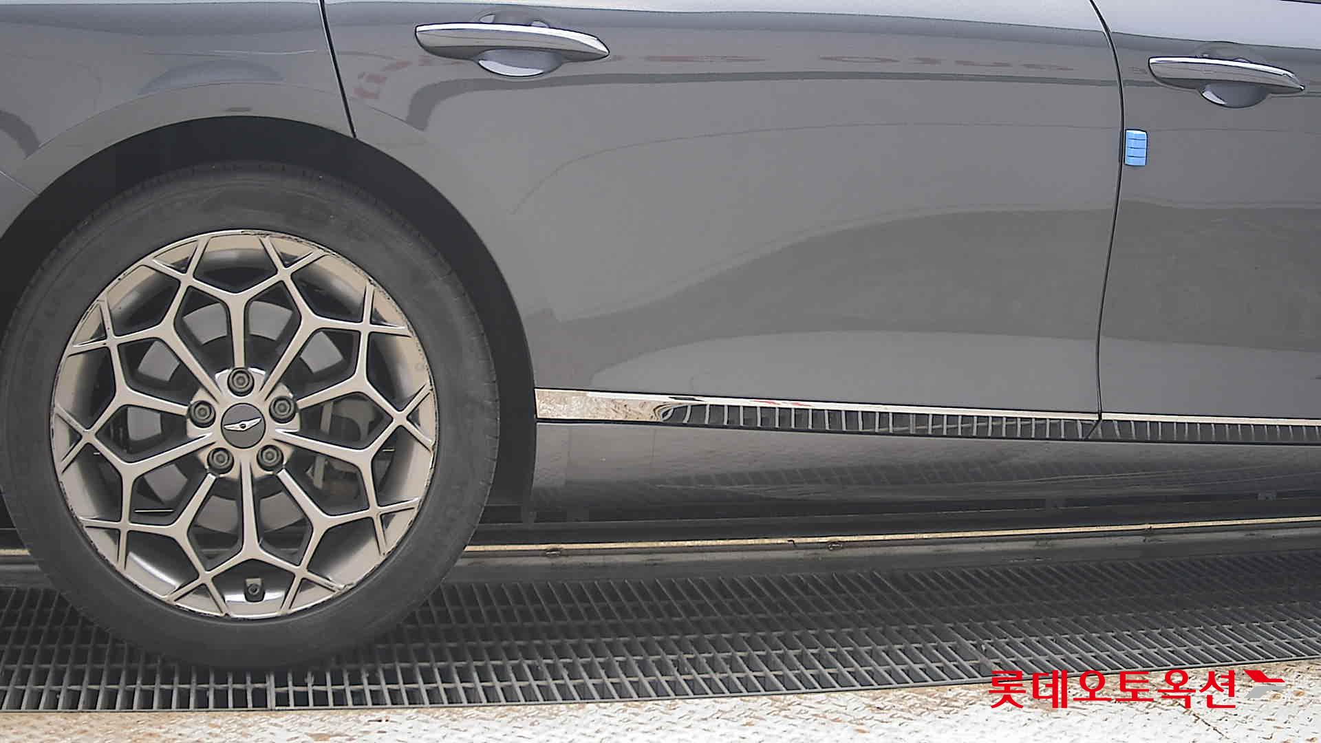2021 - genesis g80