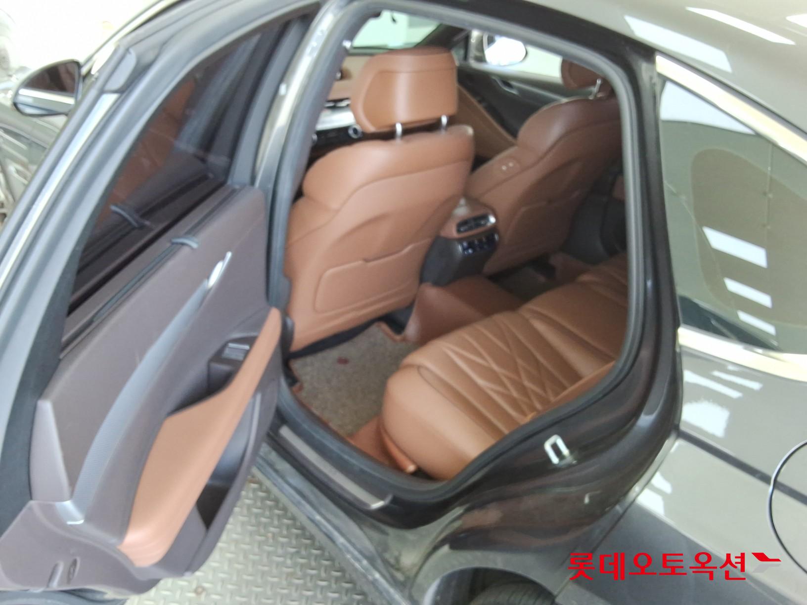 2021 - genesis g80