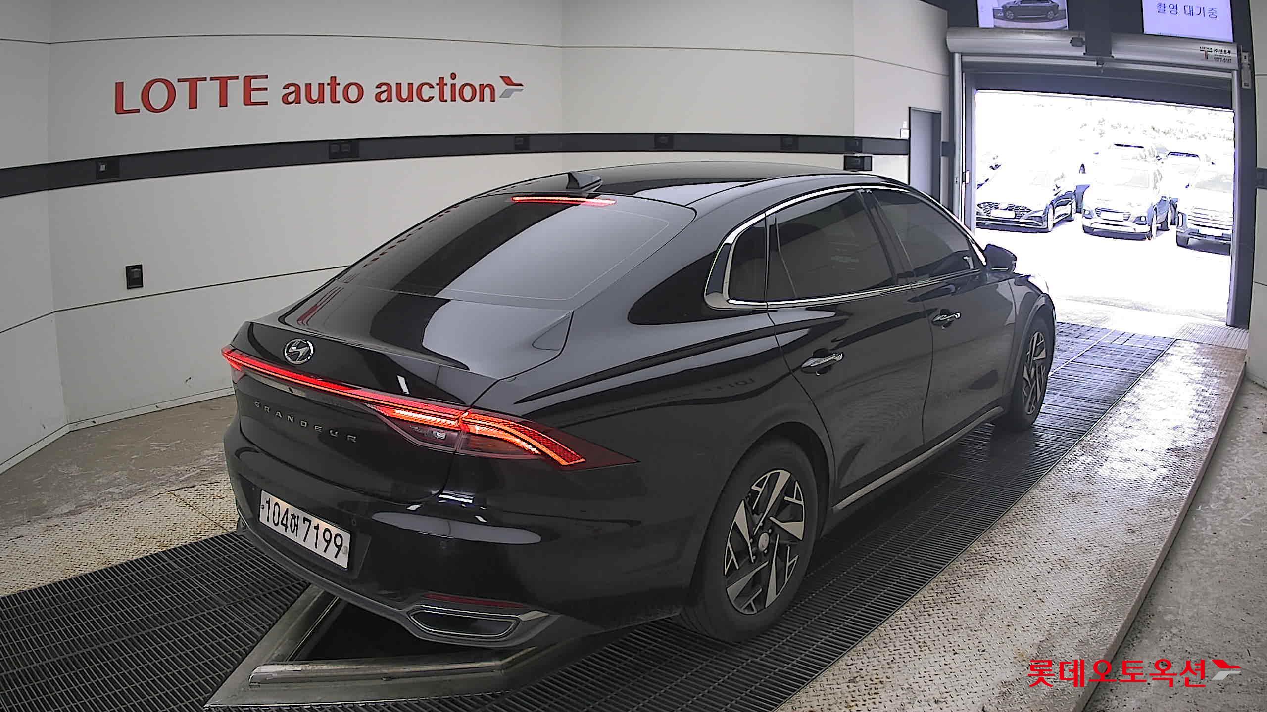 2020 - hyundai grandeur
