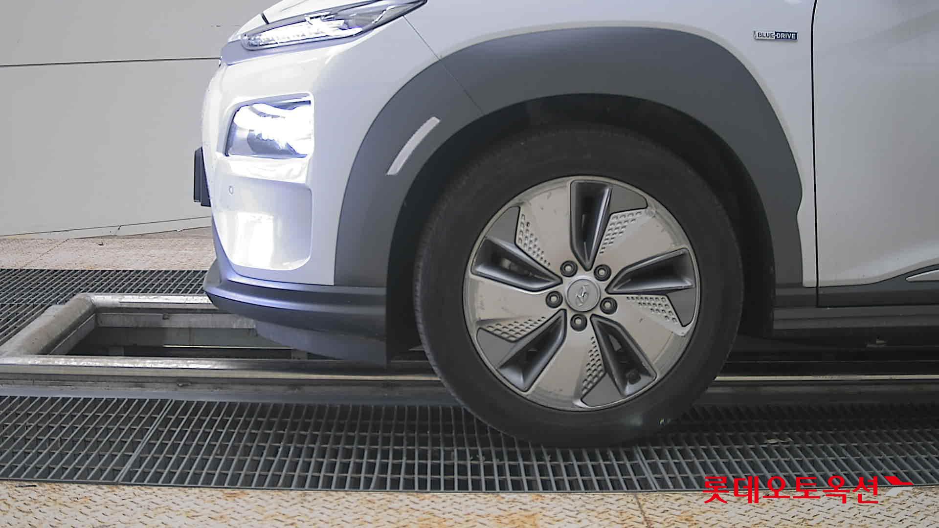 2020 - hyundai kona