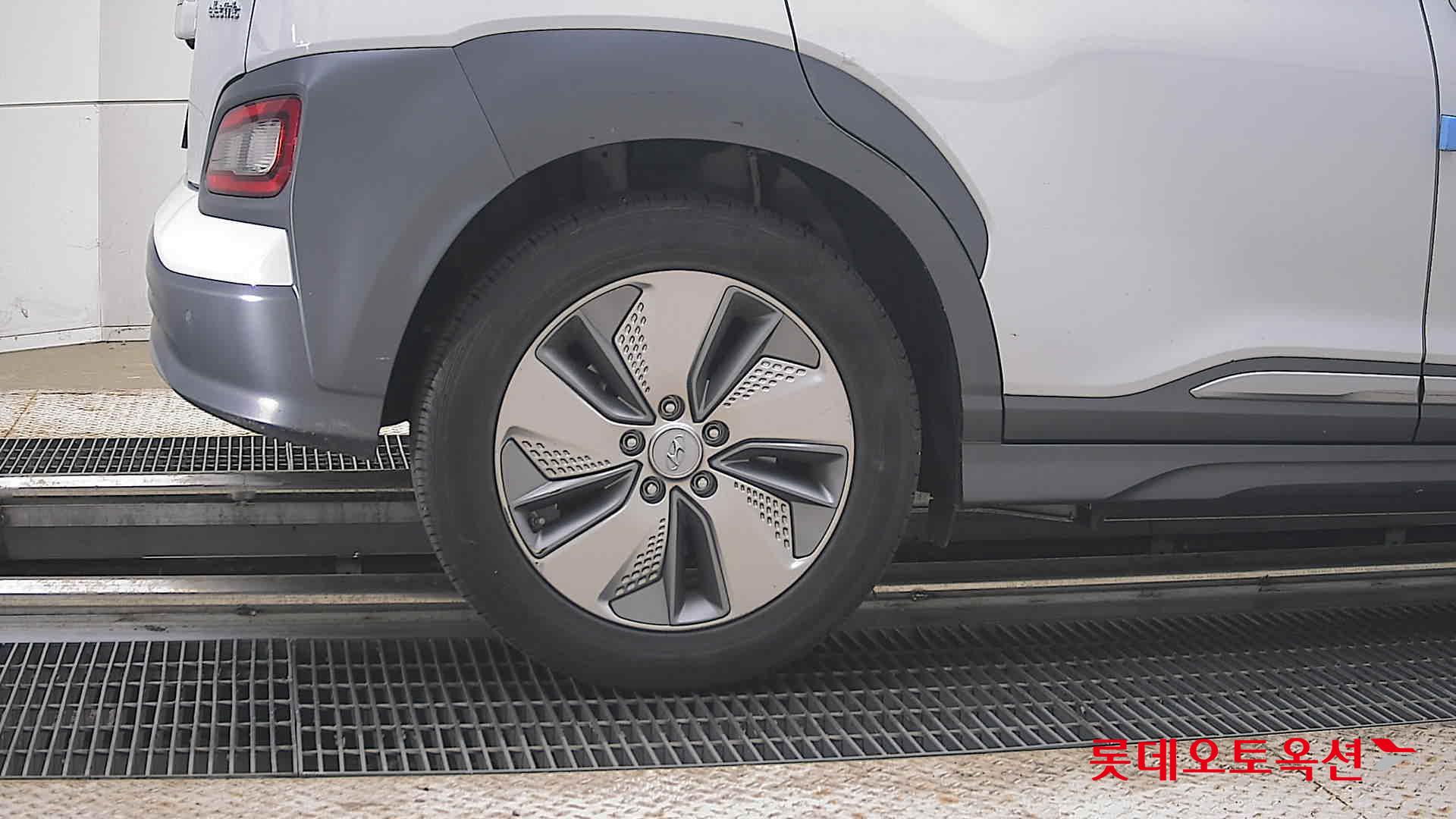 2020 - hyundai kona