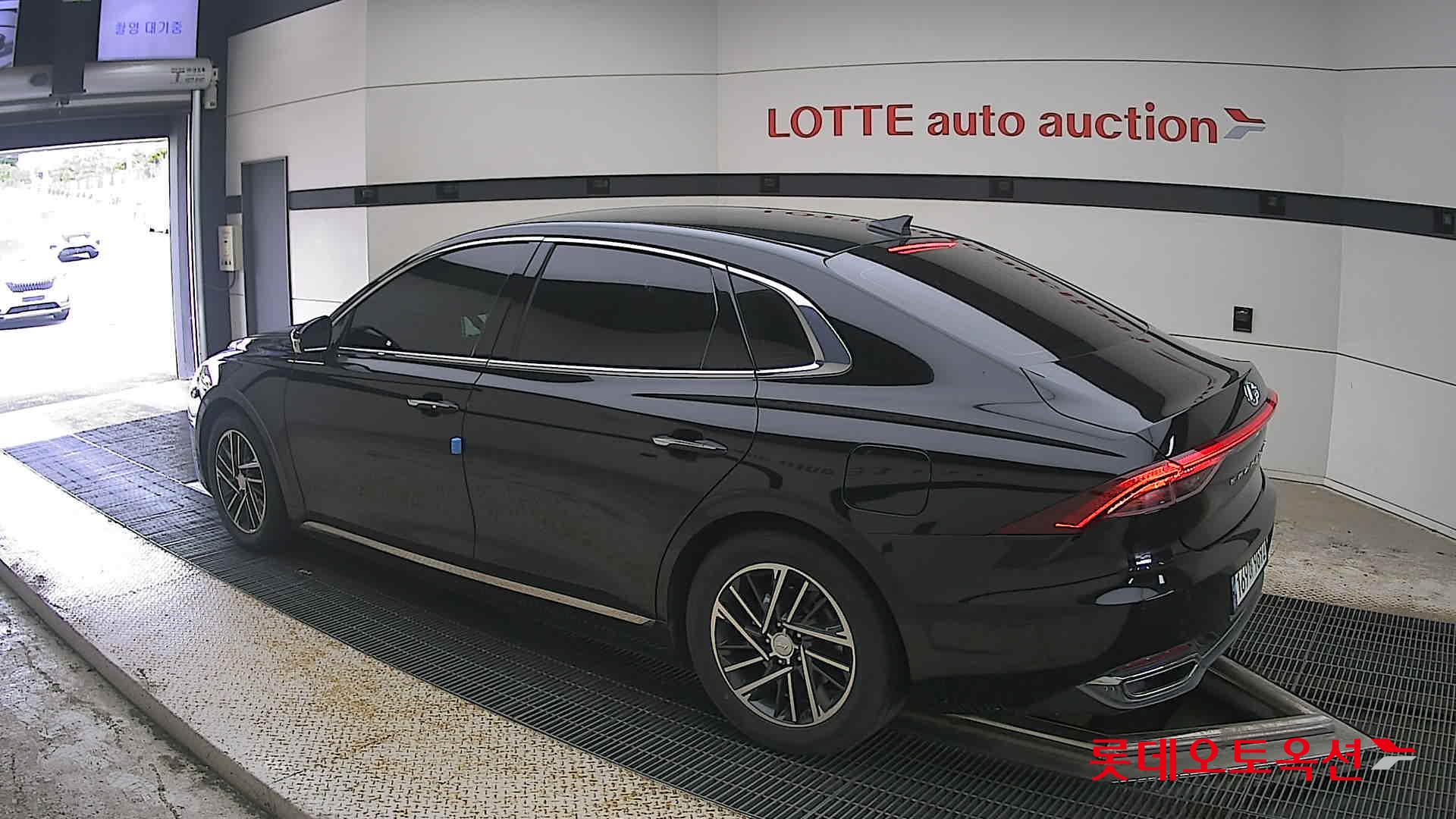 2022 - hyundai grandeur