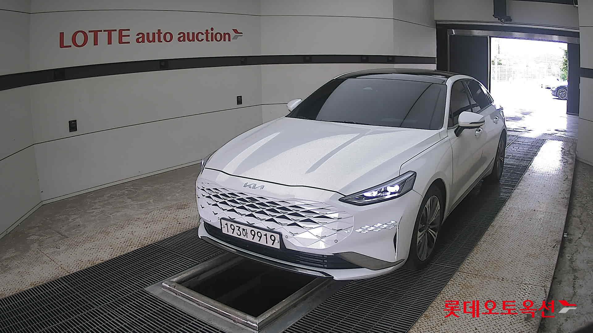 2023 - kia k8