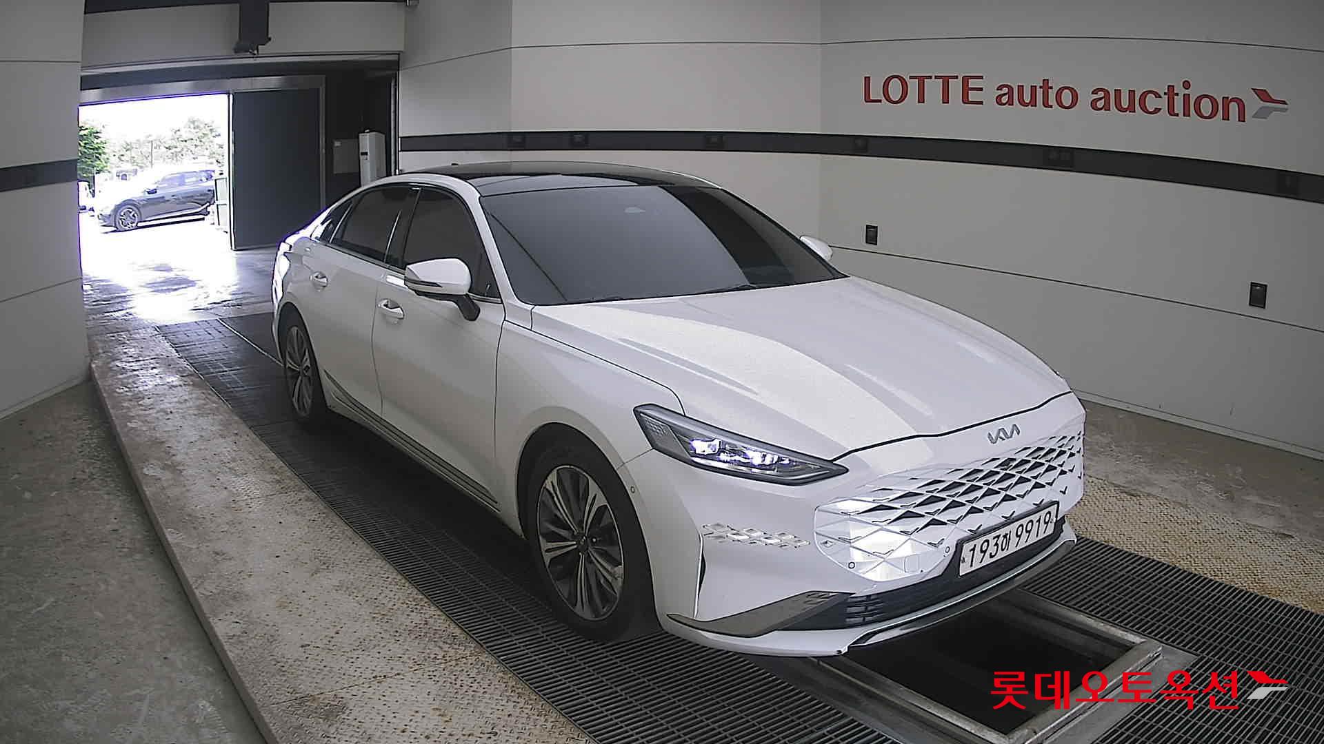 2023 - kia k8
