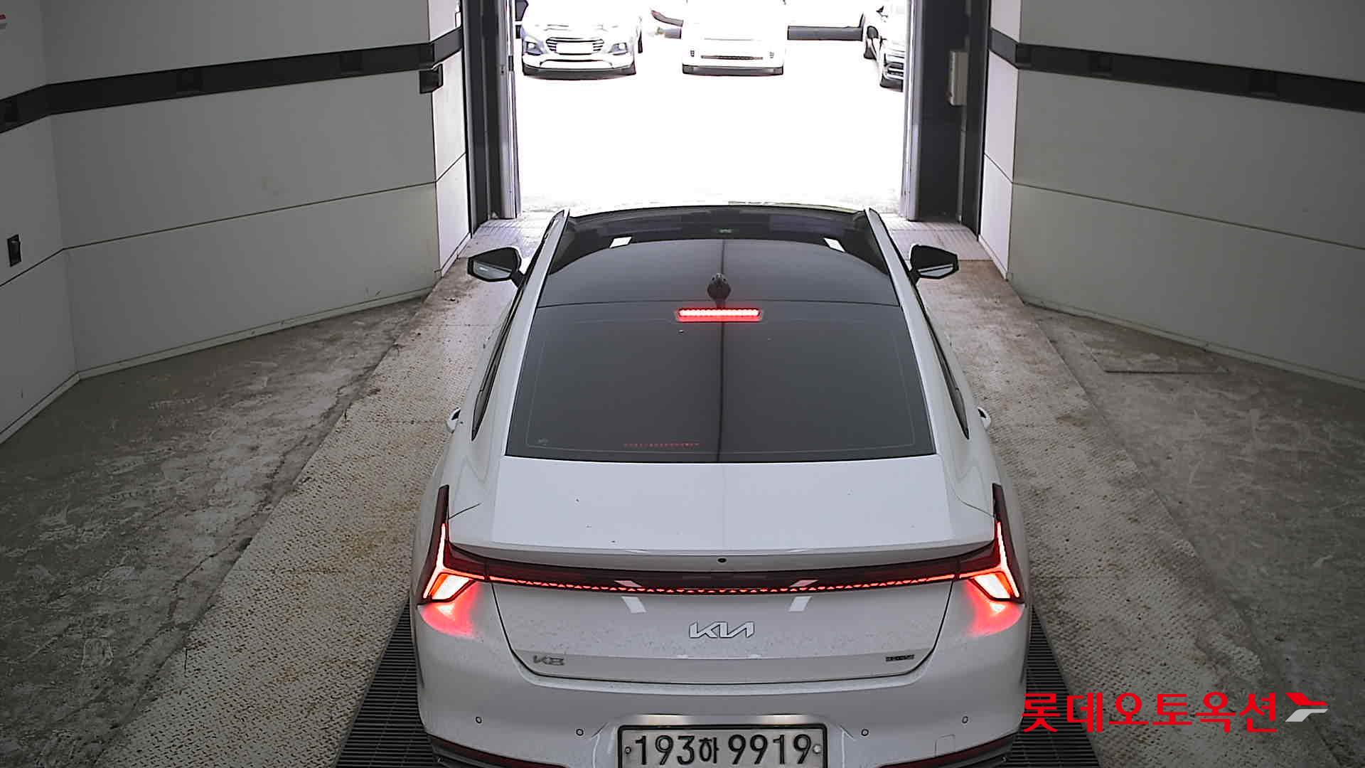 2023 - kia k8