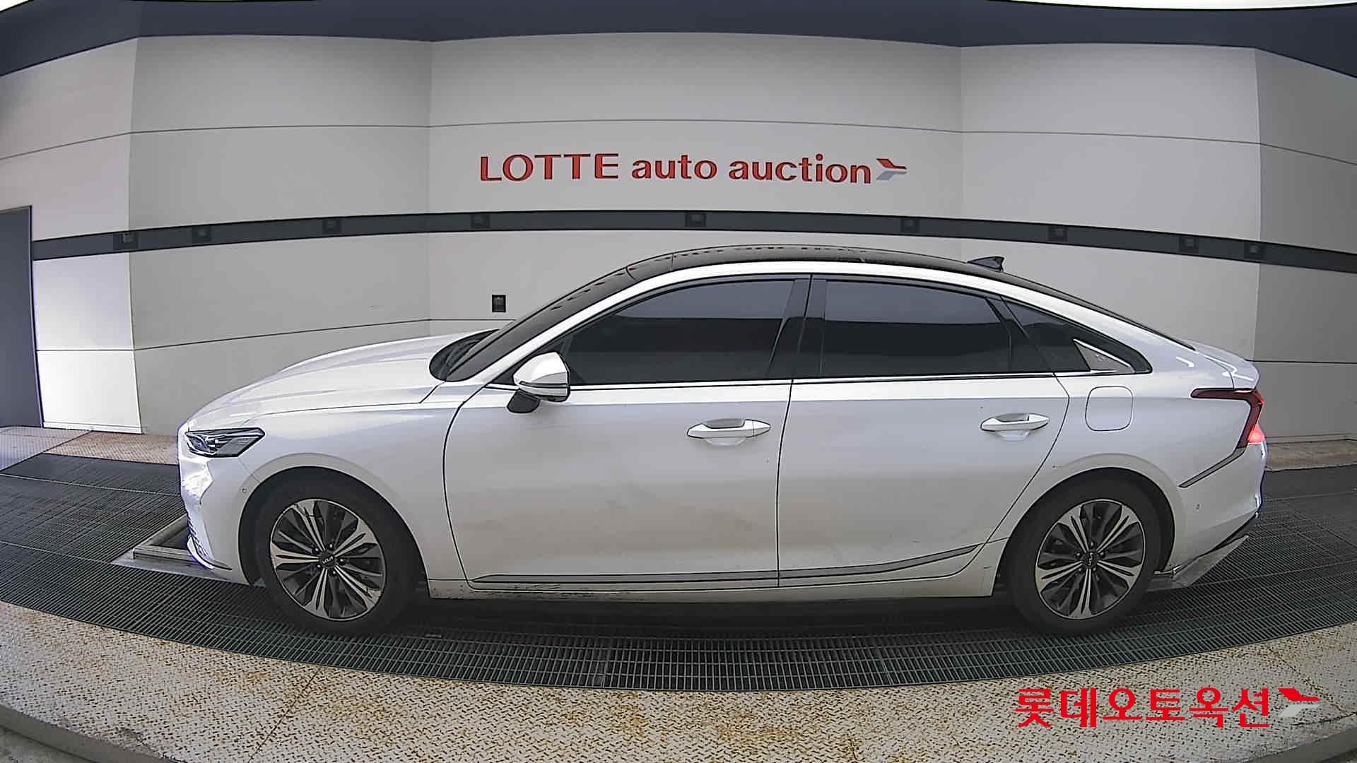 2023 - kia k8