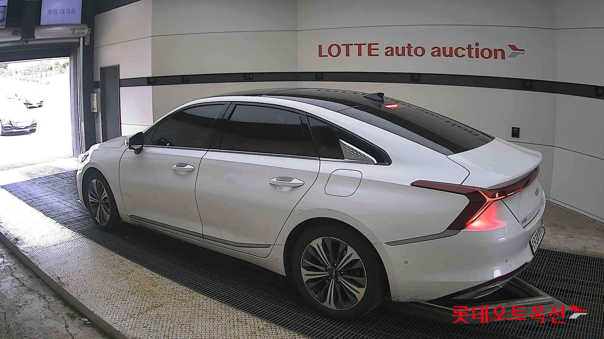 2023 - kia k8