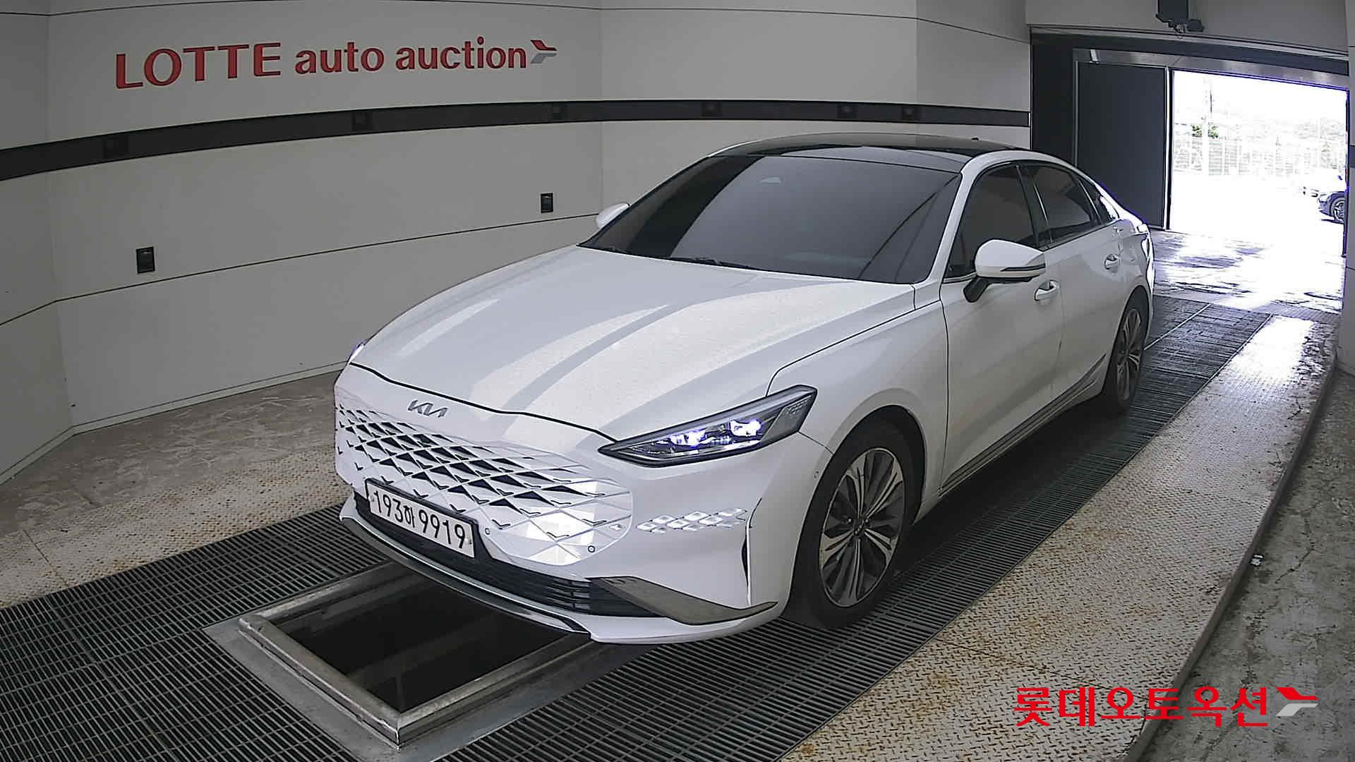 2023 - kia k8