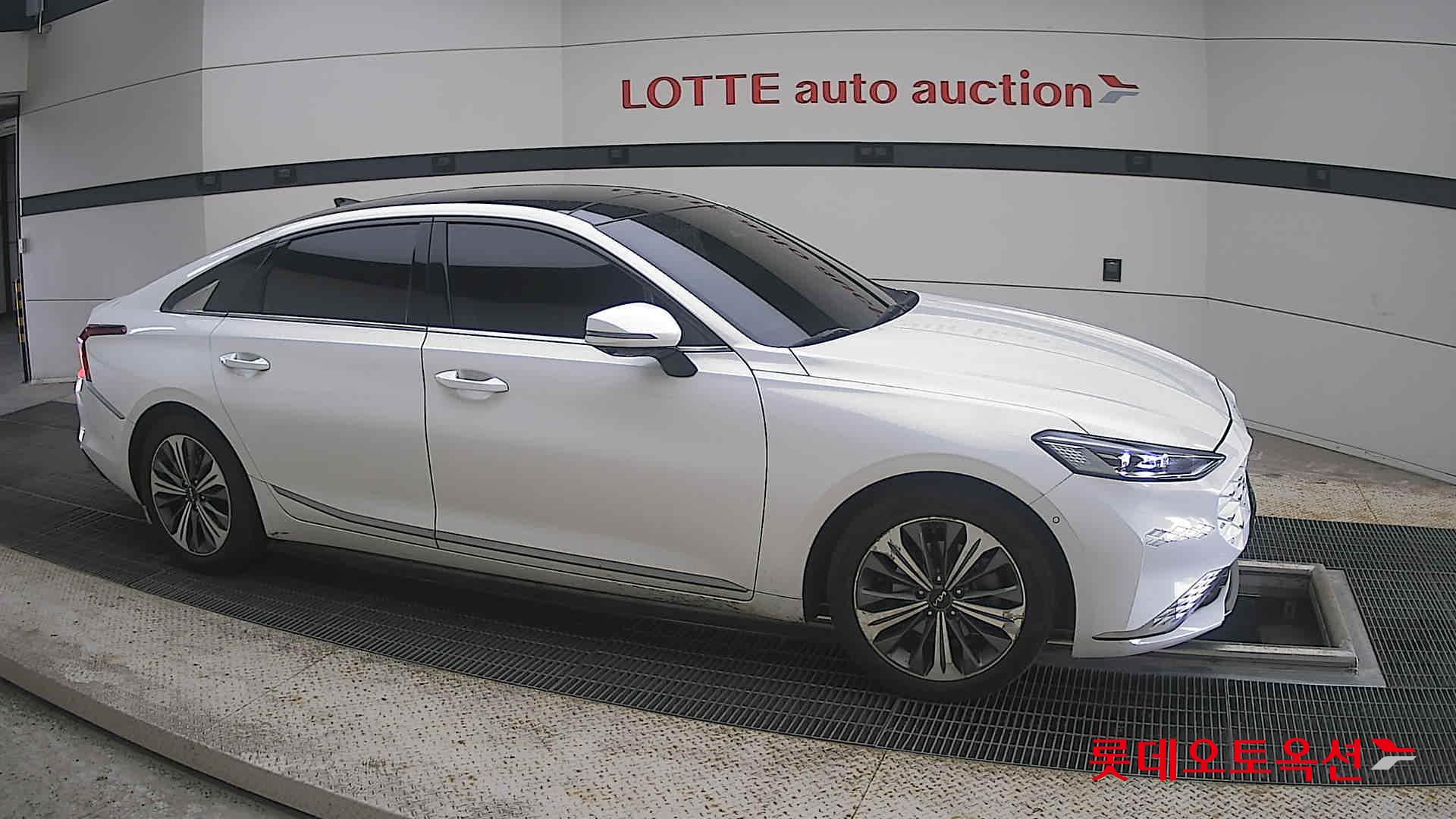 2023 - kia k8