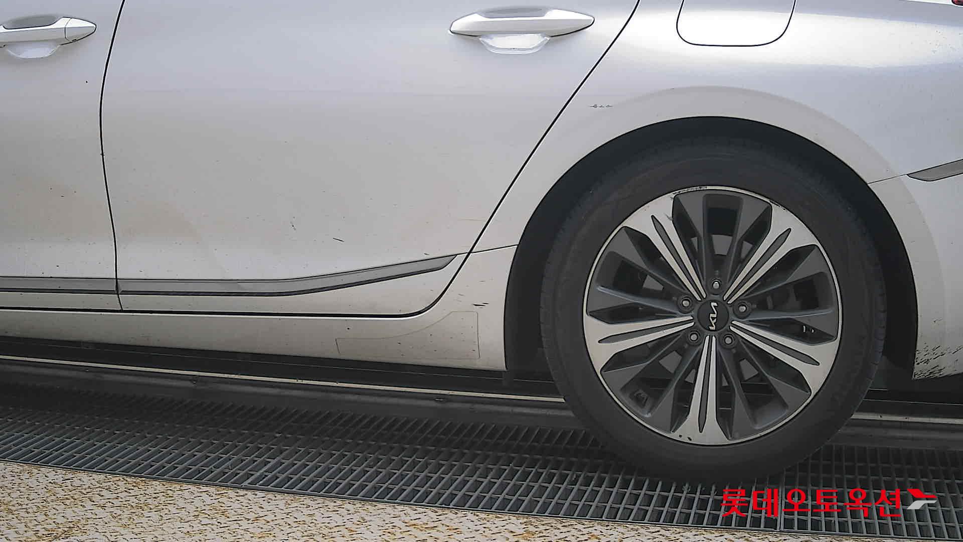 2023 - kia k8
