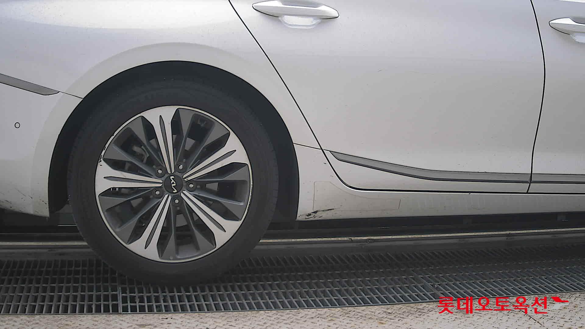 2023 - kia k8