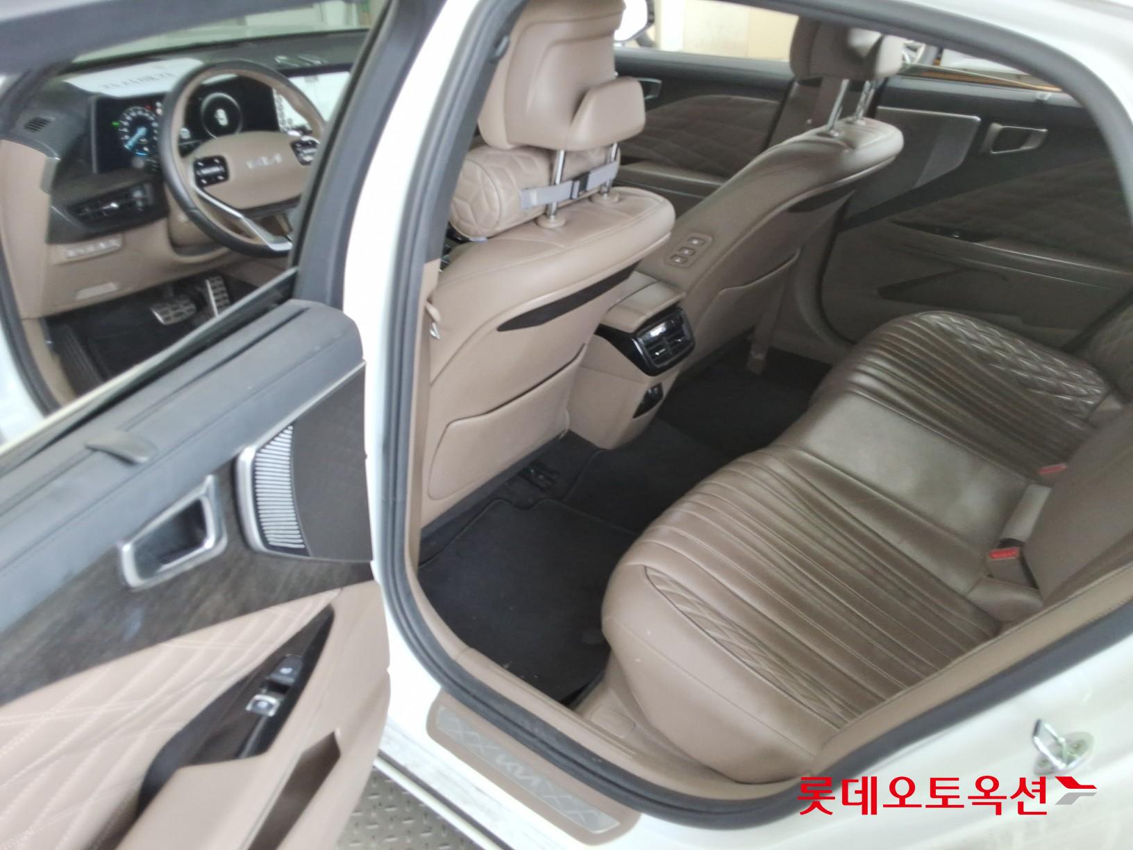 2023 - kia k8