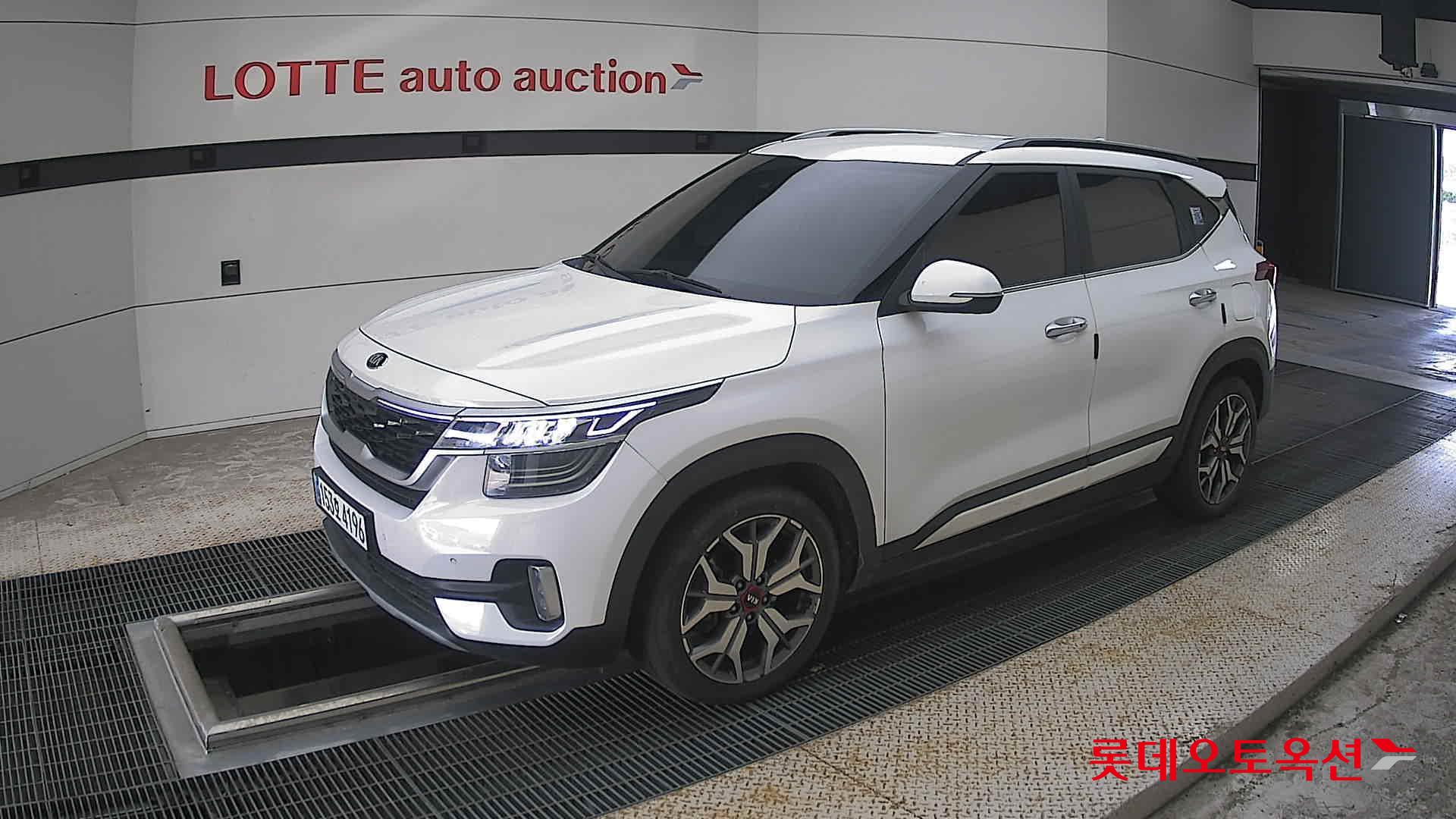 2021 - kia seltos