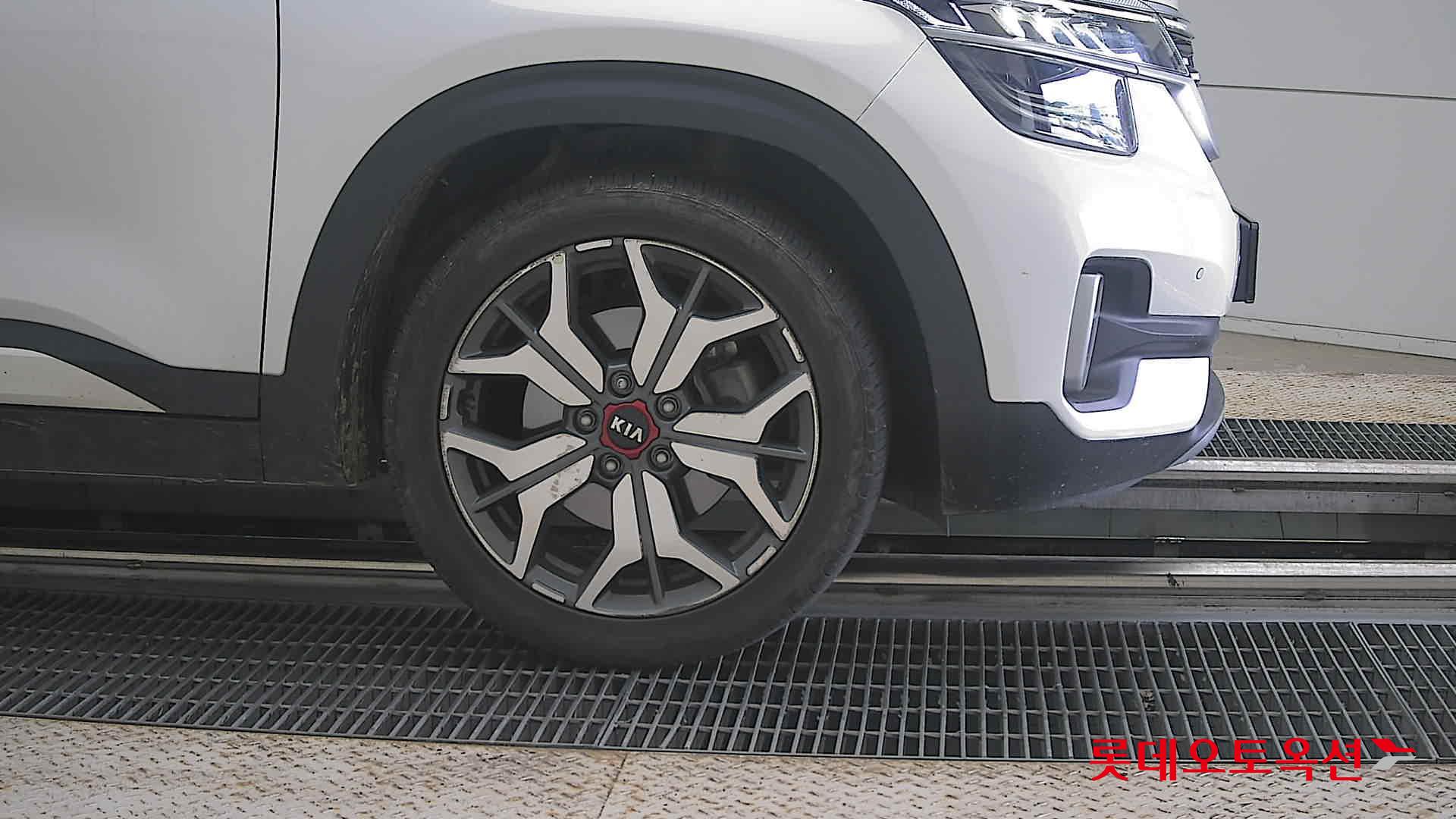 2021 - kia seltos