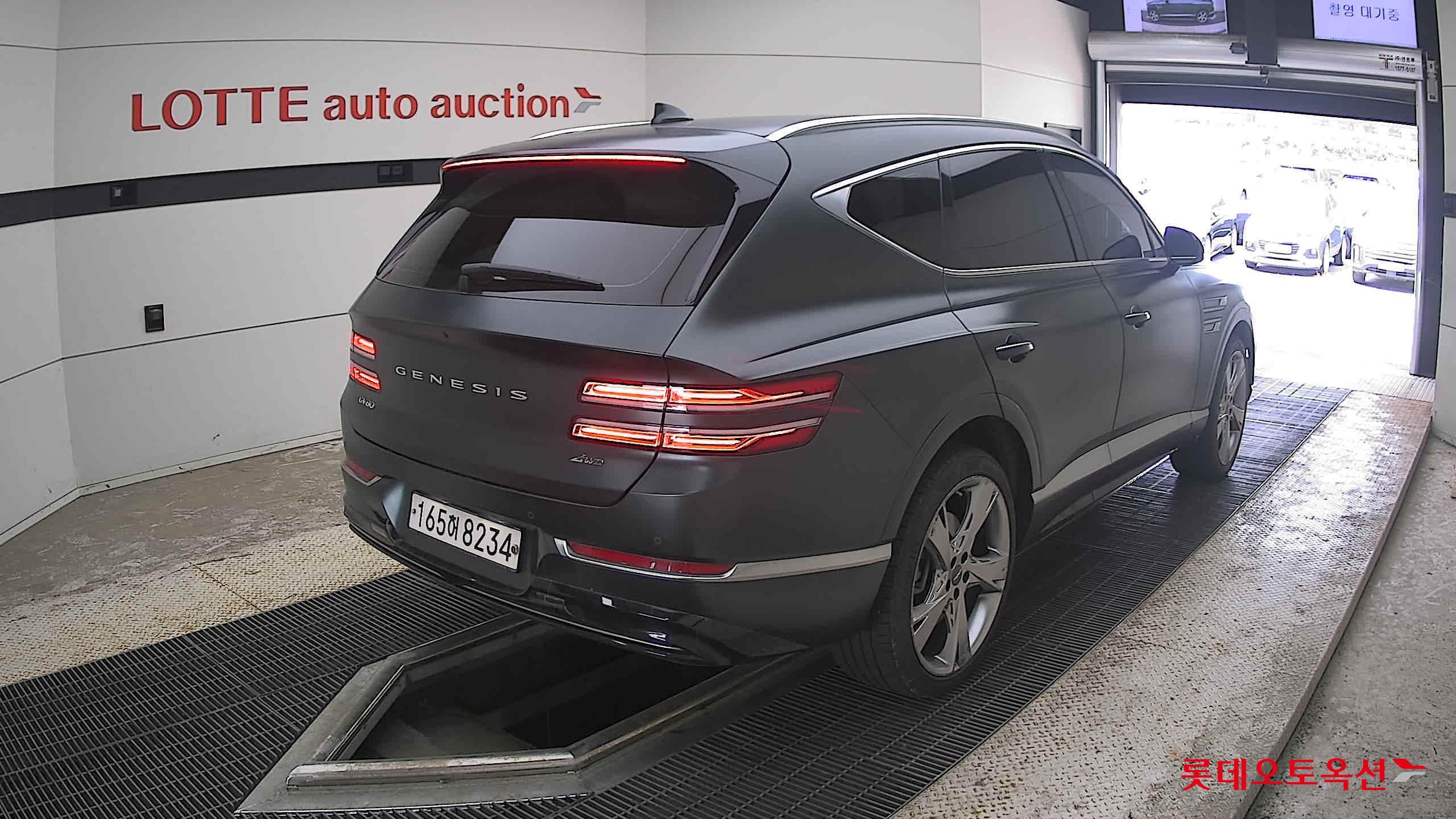 2022 - genesis gv80