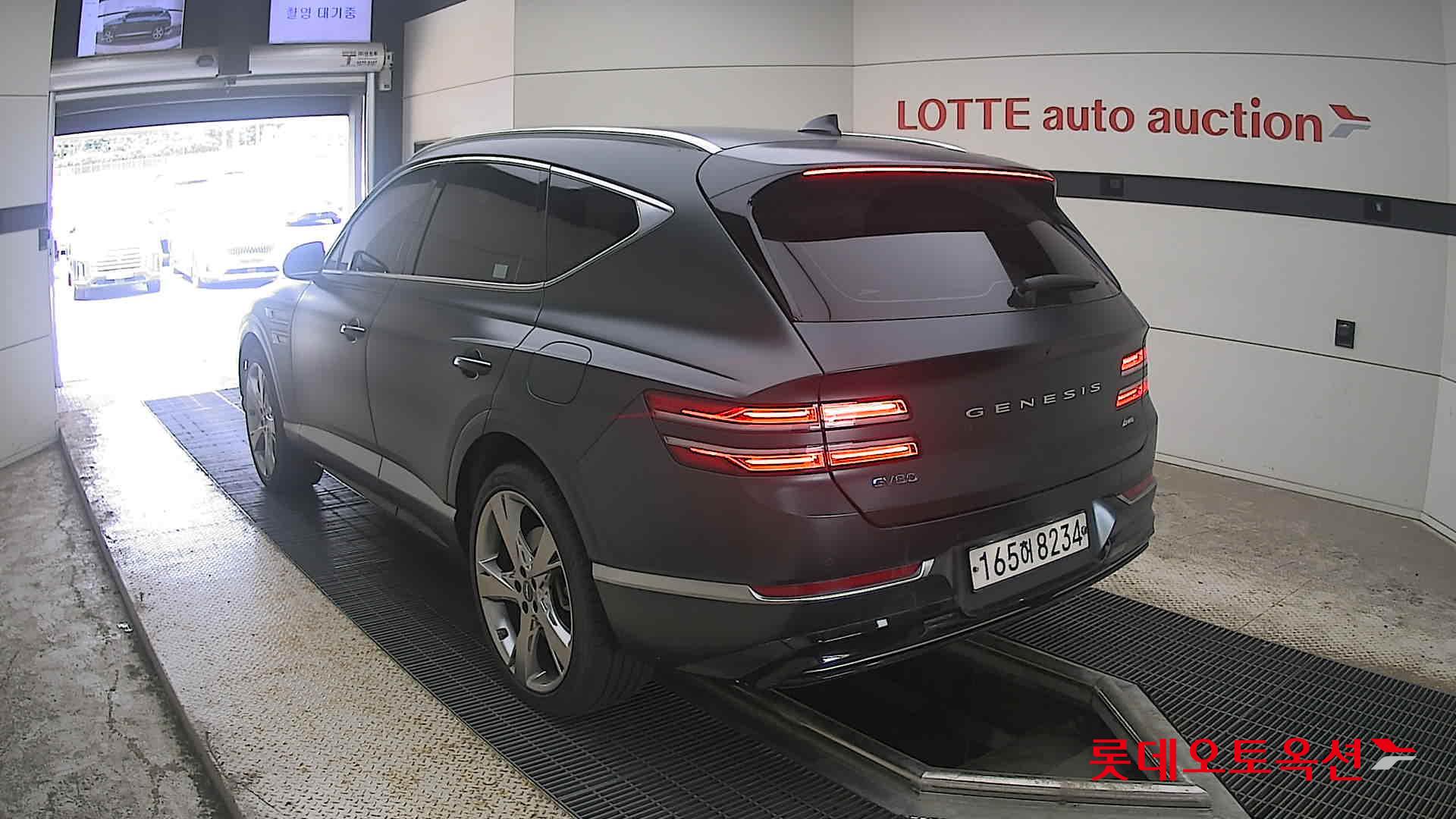 2022 - genesis gv80