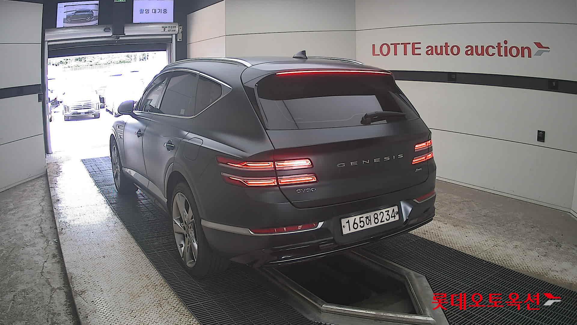 2022 - genesis gv80