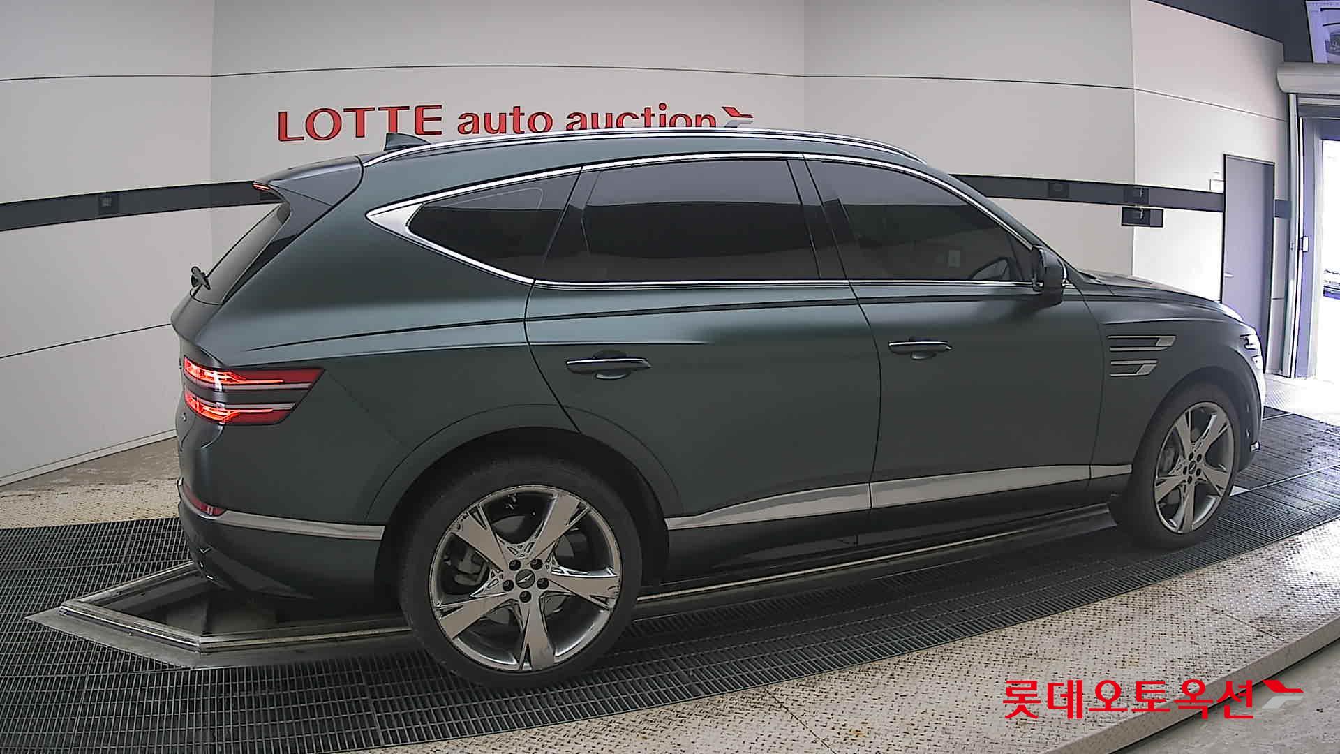 2022 - genesis gv80