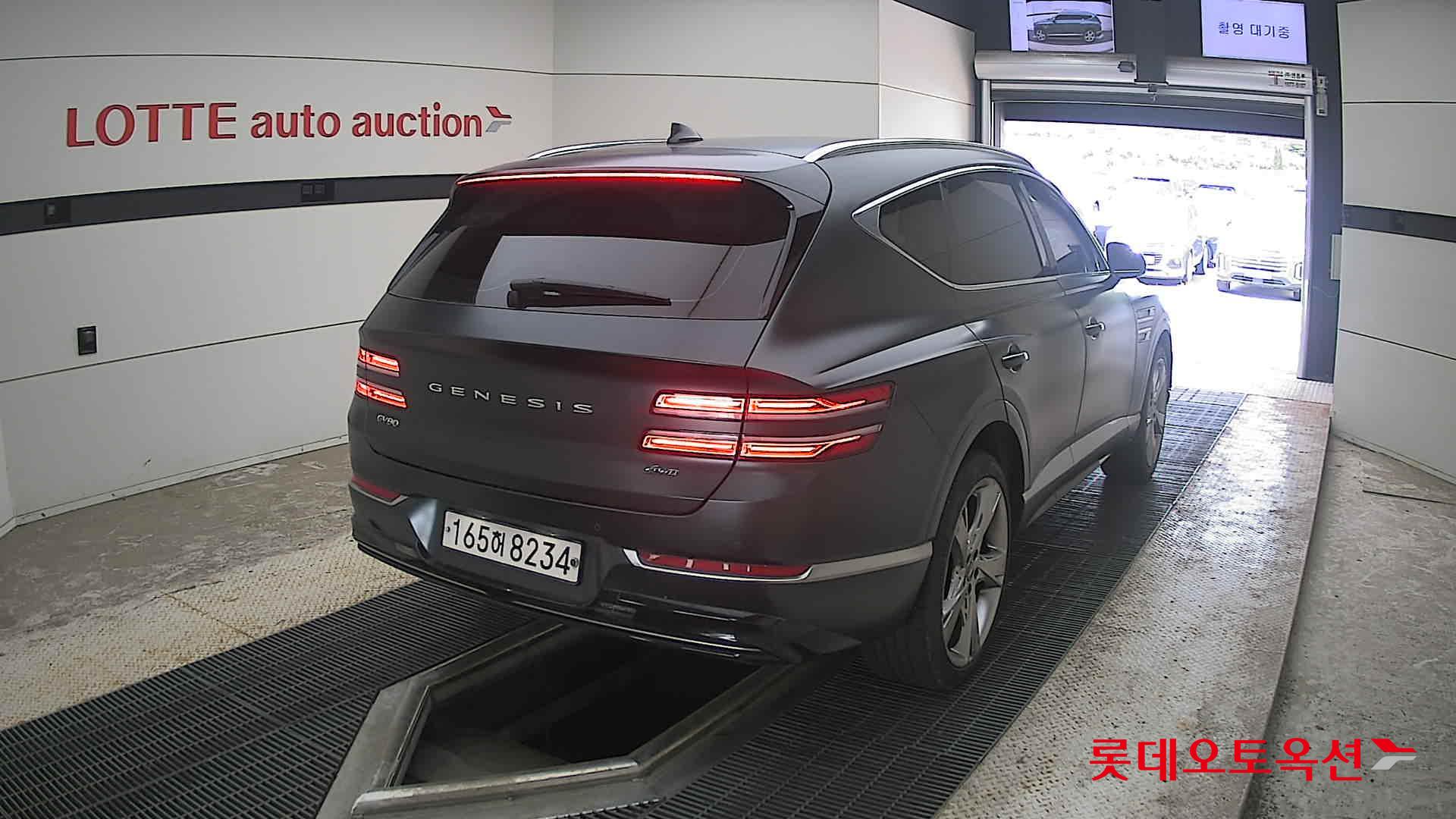 2022 - genesis gv80