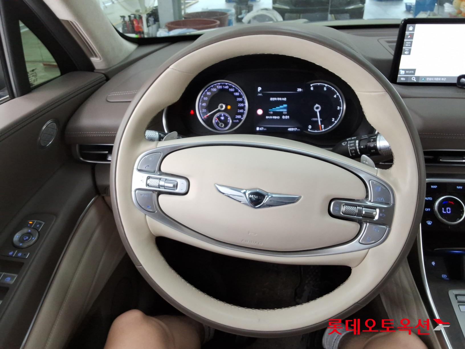 2022 - genesis gv80