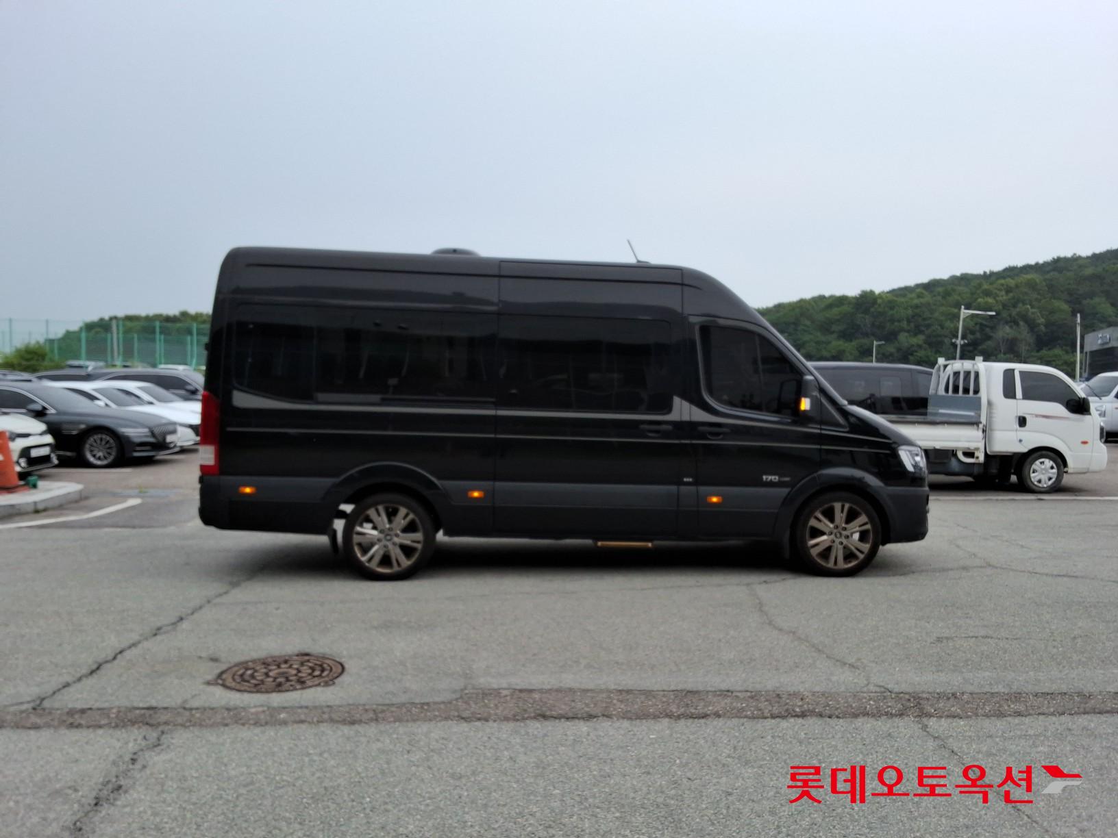 2023 - hyundai solati