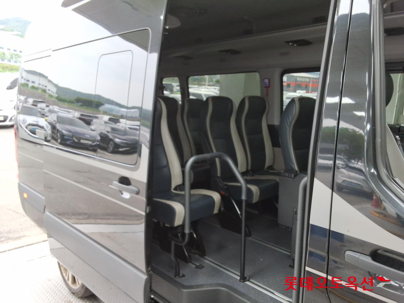 2023 - hyundai solati