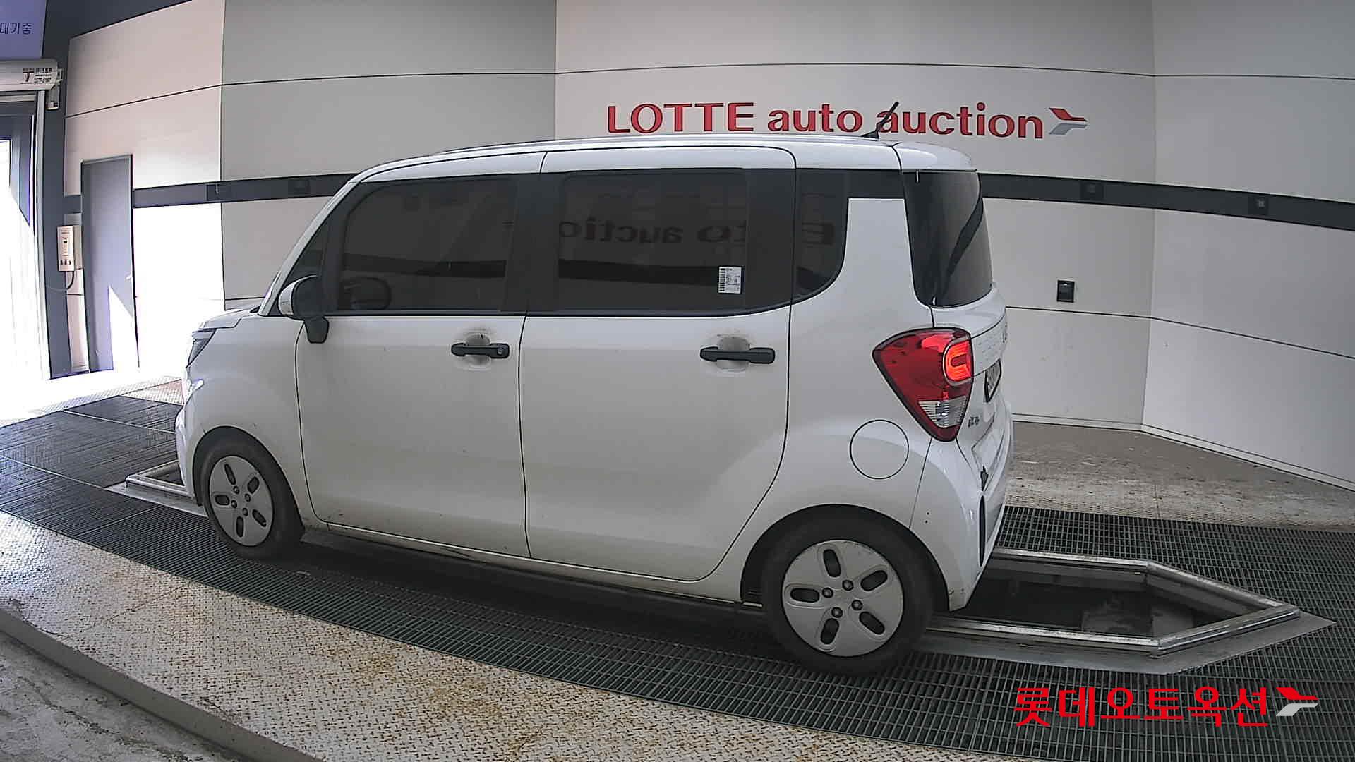 2022 - kia ray