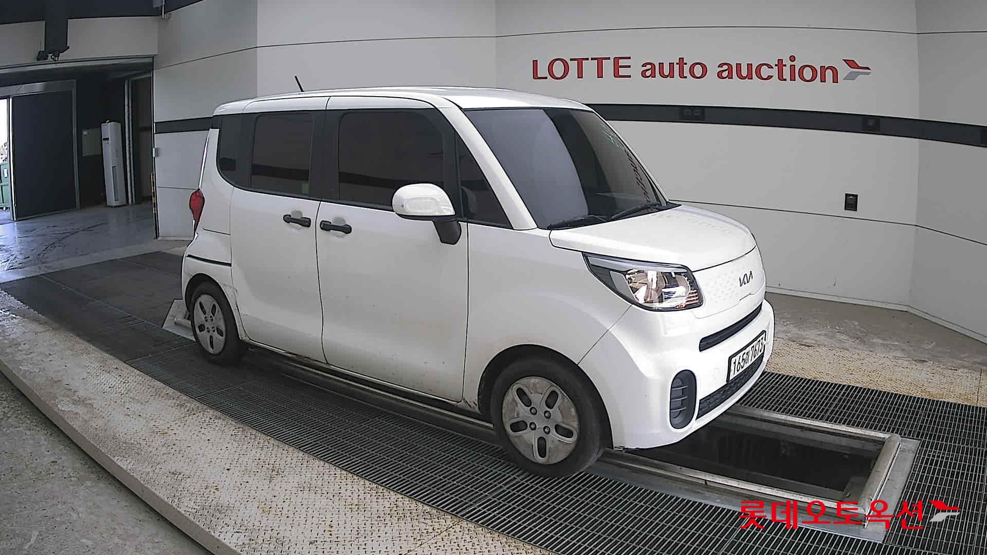 2022 - kia ray