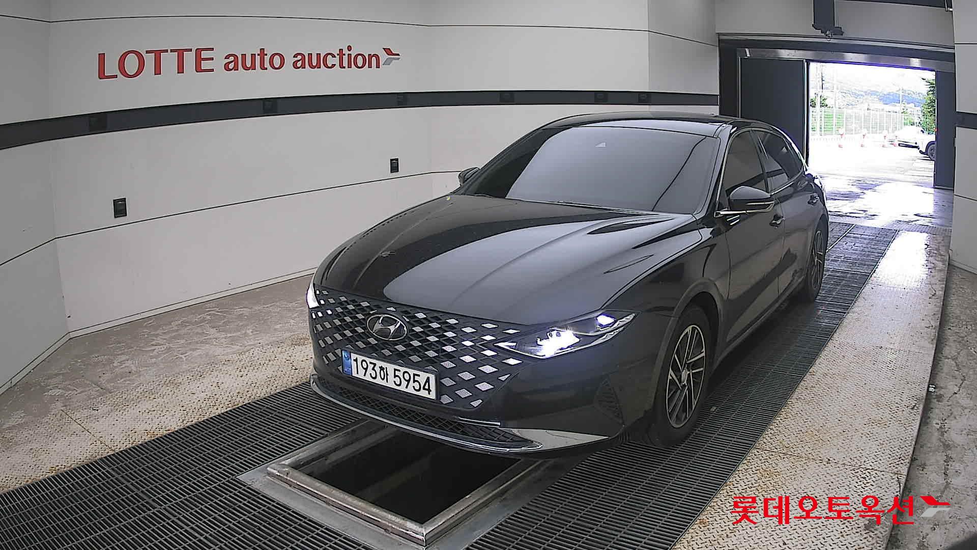 2022 - hyundai grandeur