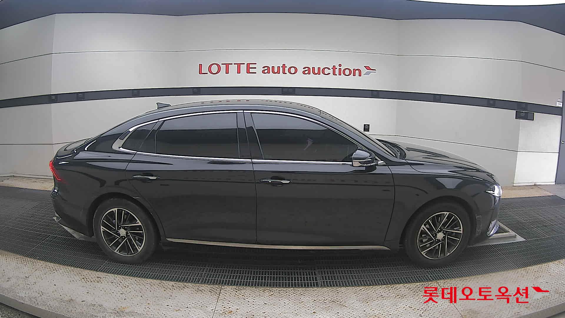2022 - hyundai grandeur