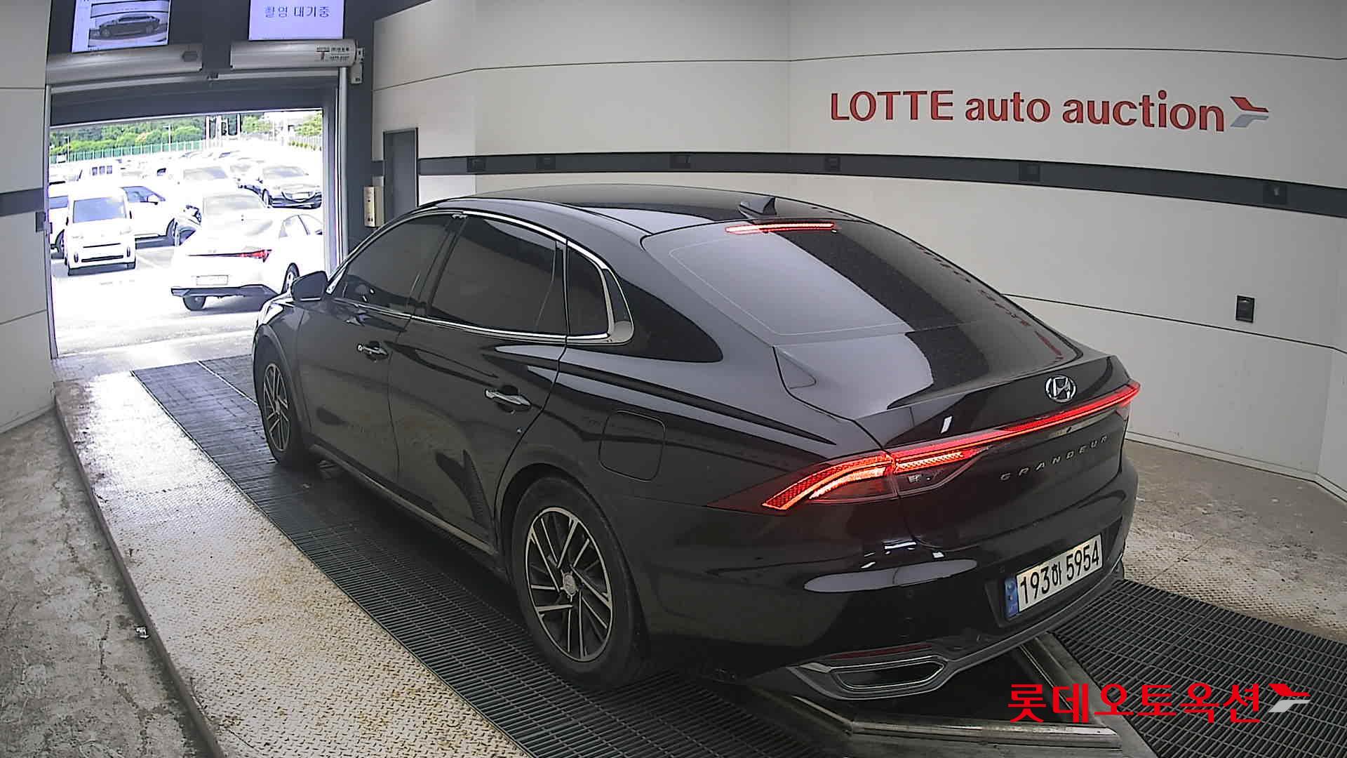 2022 - hyundai grandeur