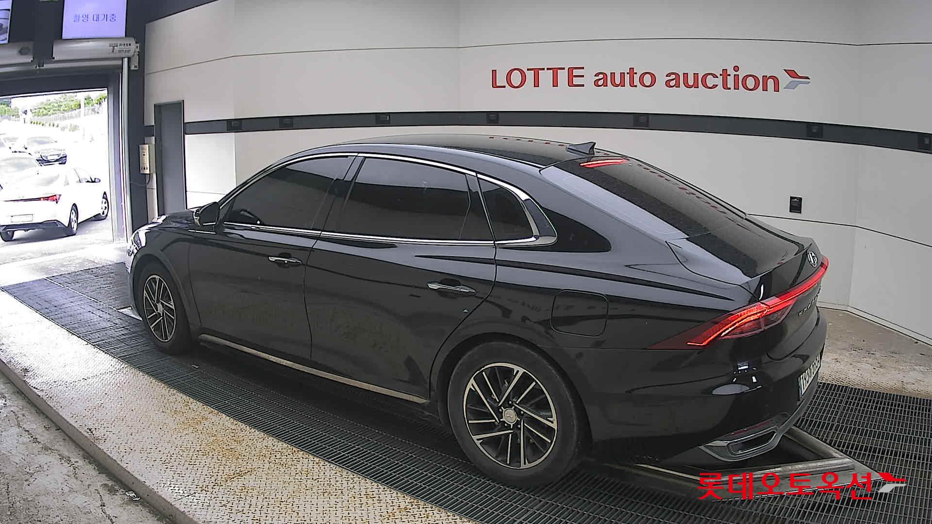 2022 - hyundai grandeur