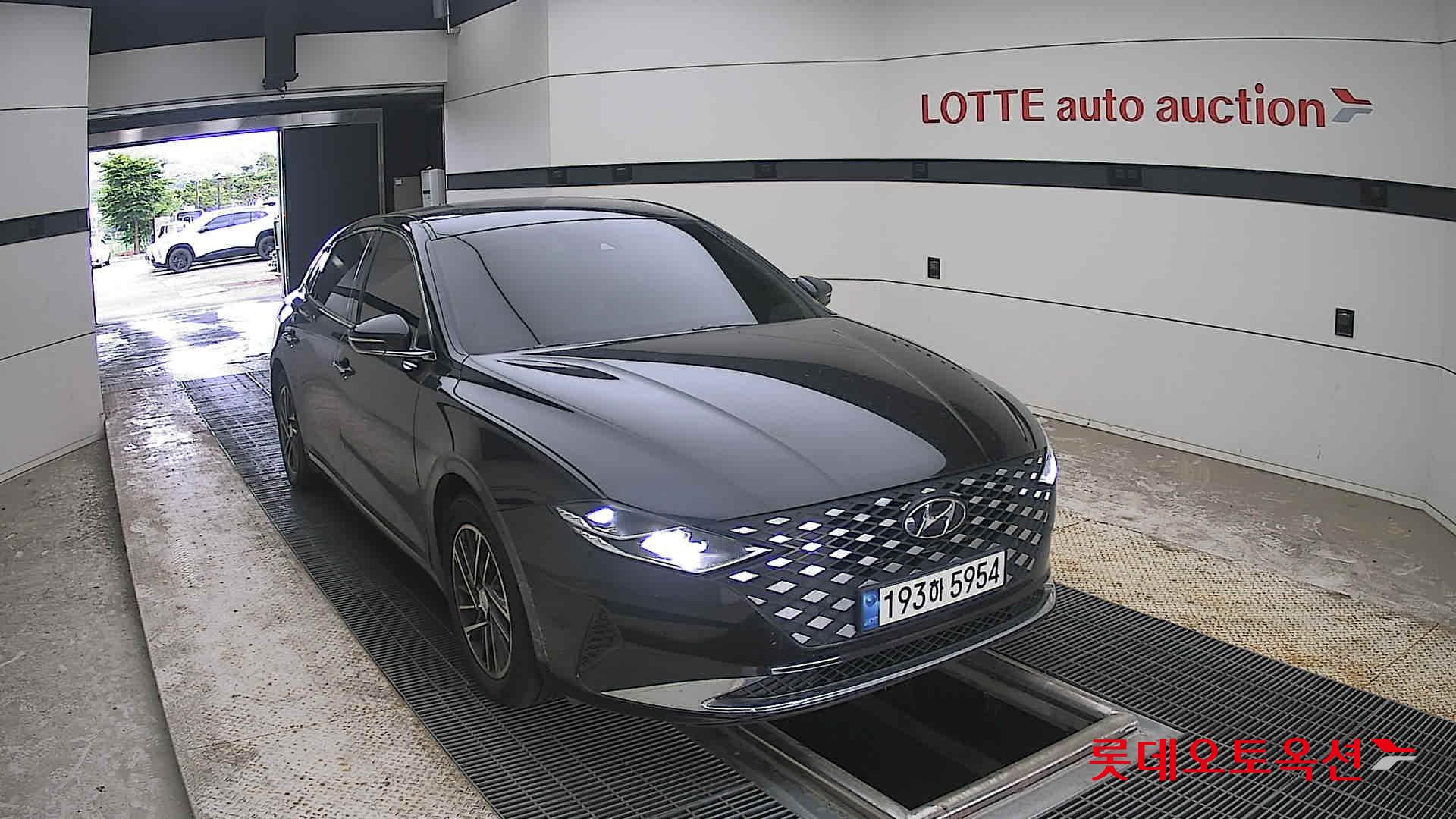 2022 - hyundai grandeur