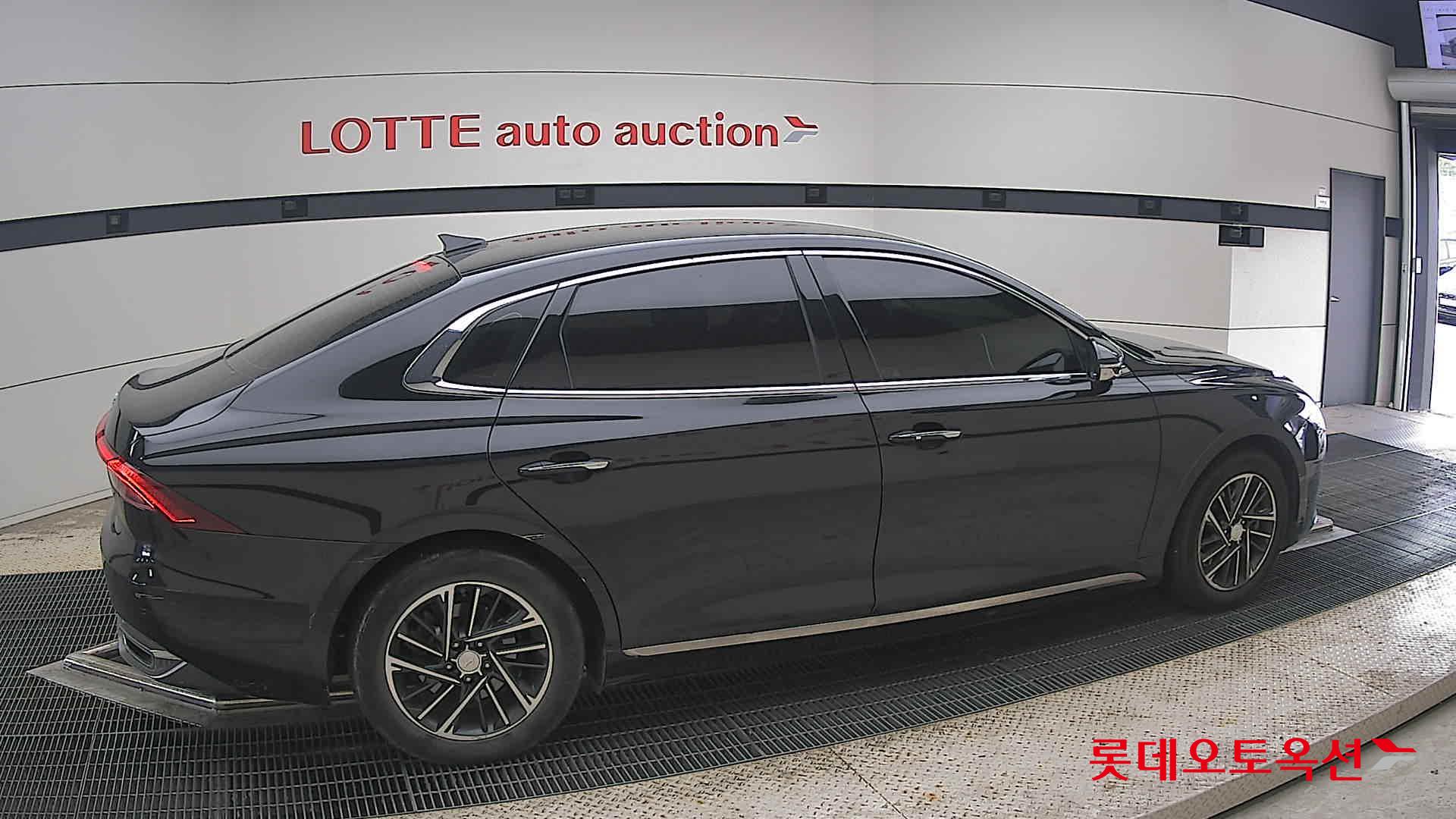 2022 - hyundai grandeur