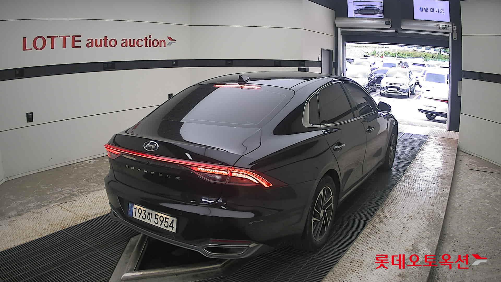 2022 - hyundai grandeur