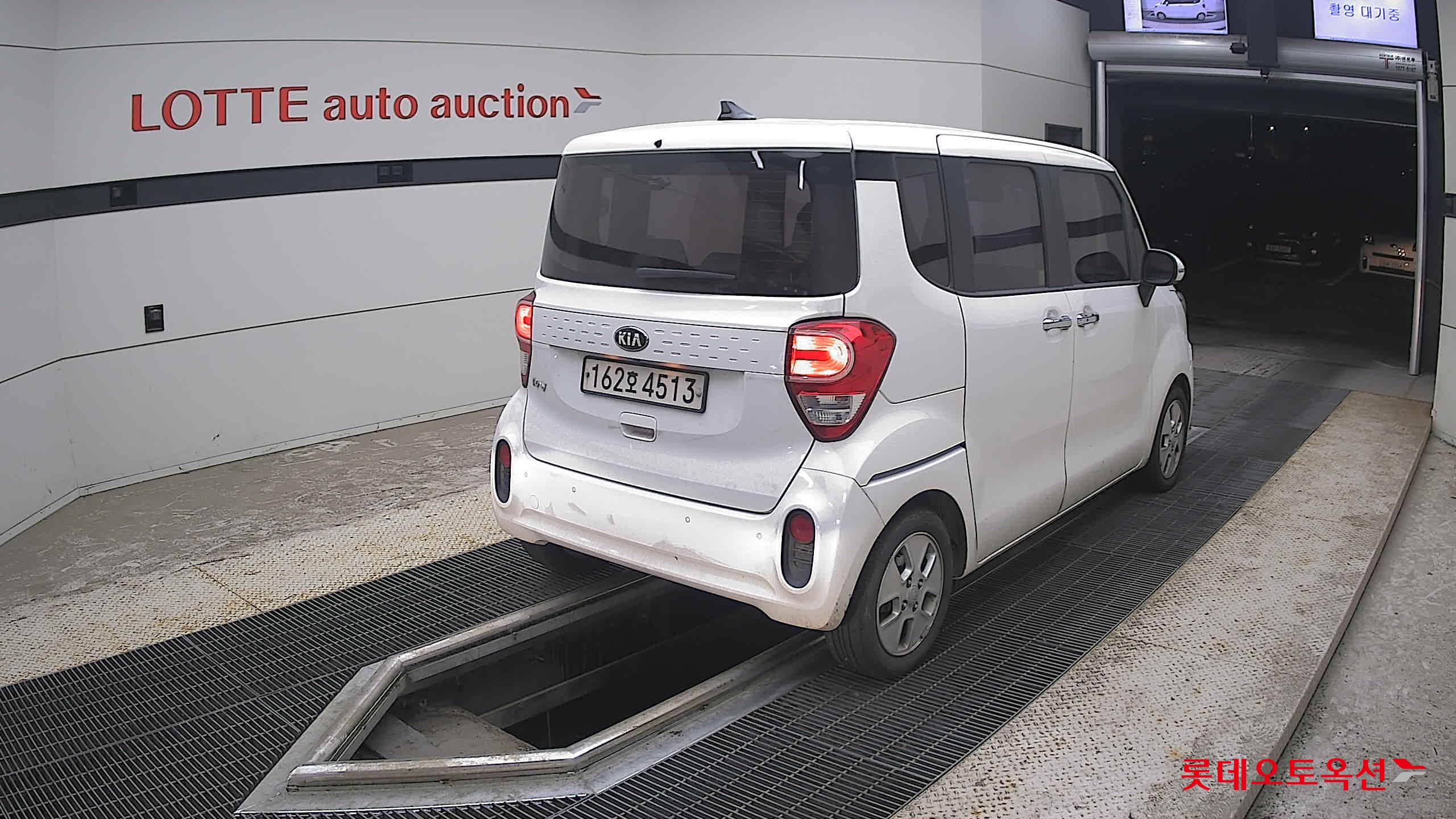 2021 - kia ray