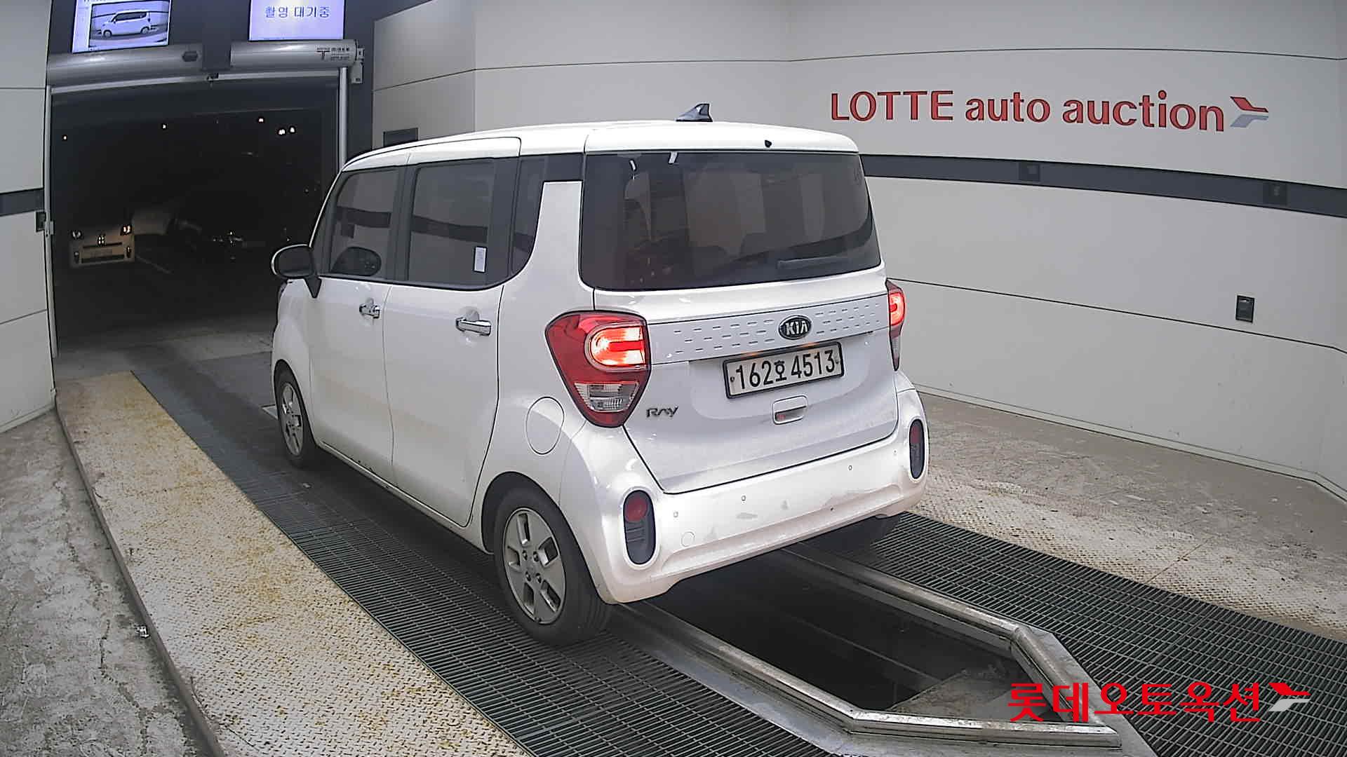 2021 - kia ray