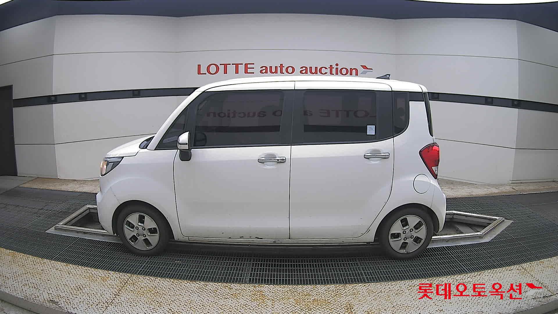 2021 - kia ray
