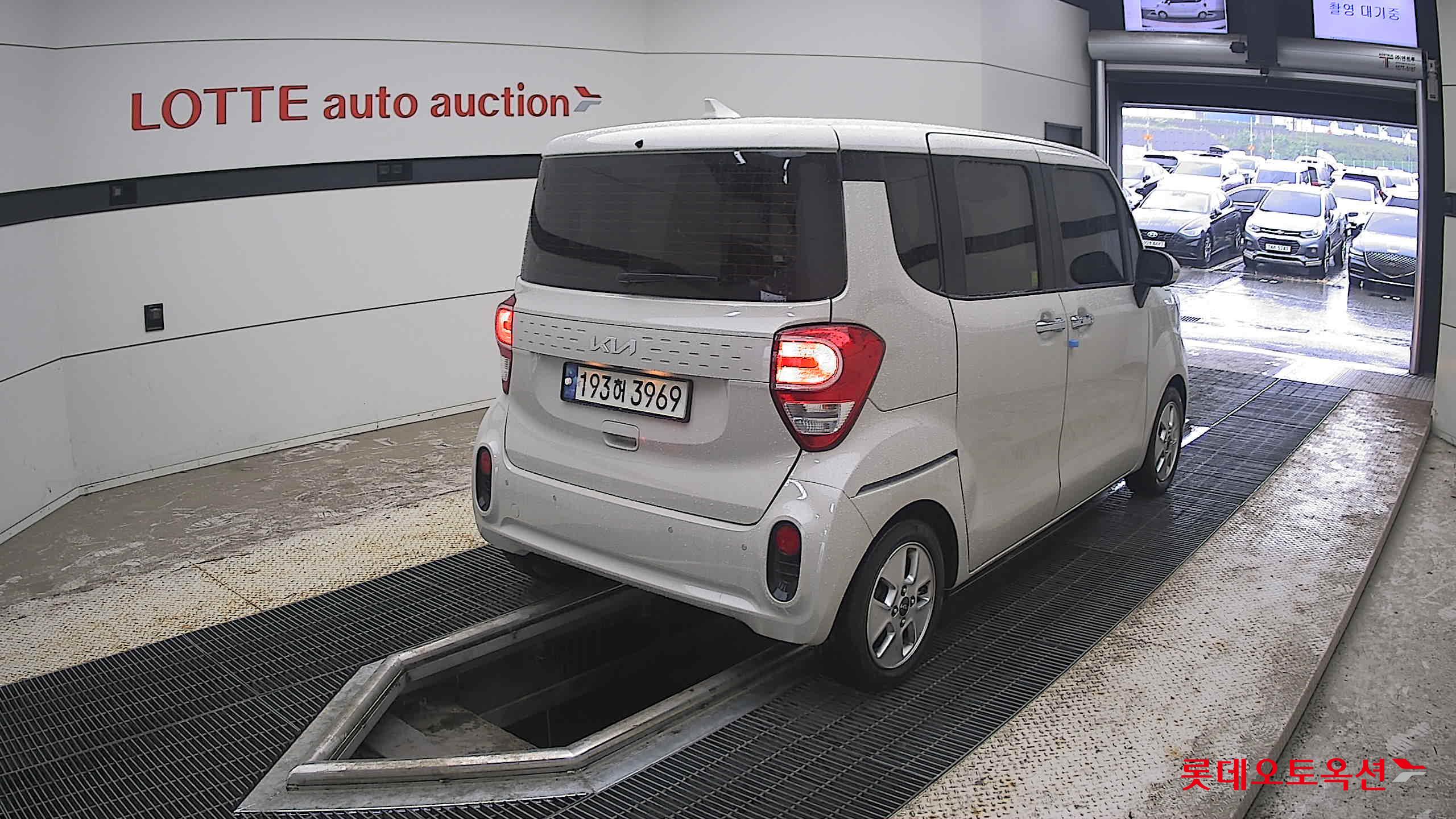 2022 - kia ray