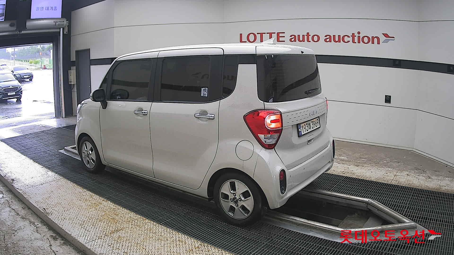 2022 - kia ray