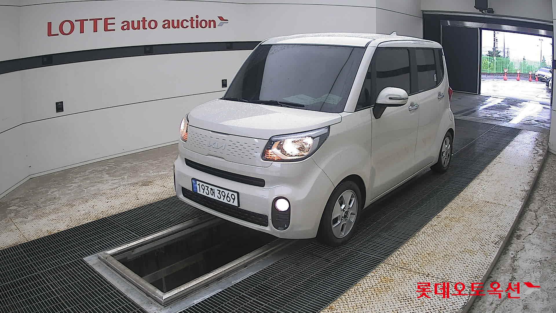 2022 - kia ray