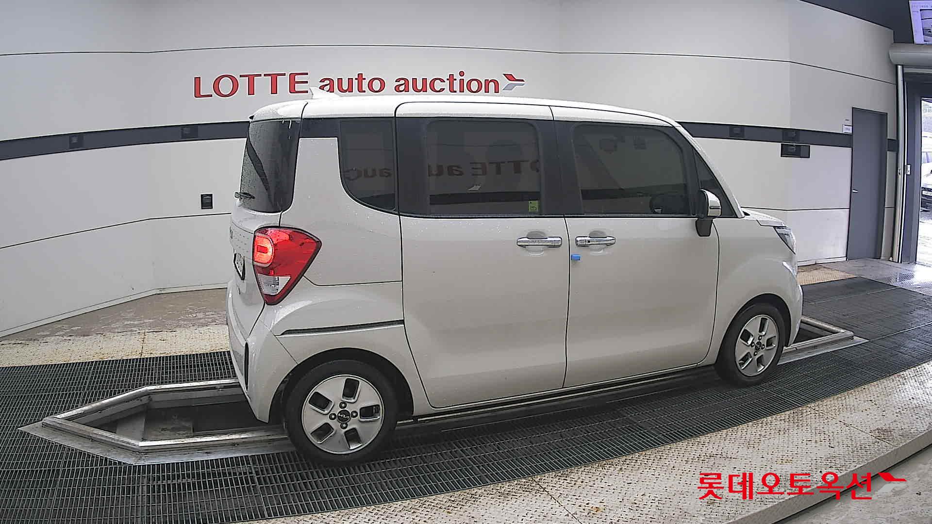2022 - kia ray