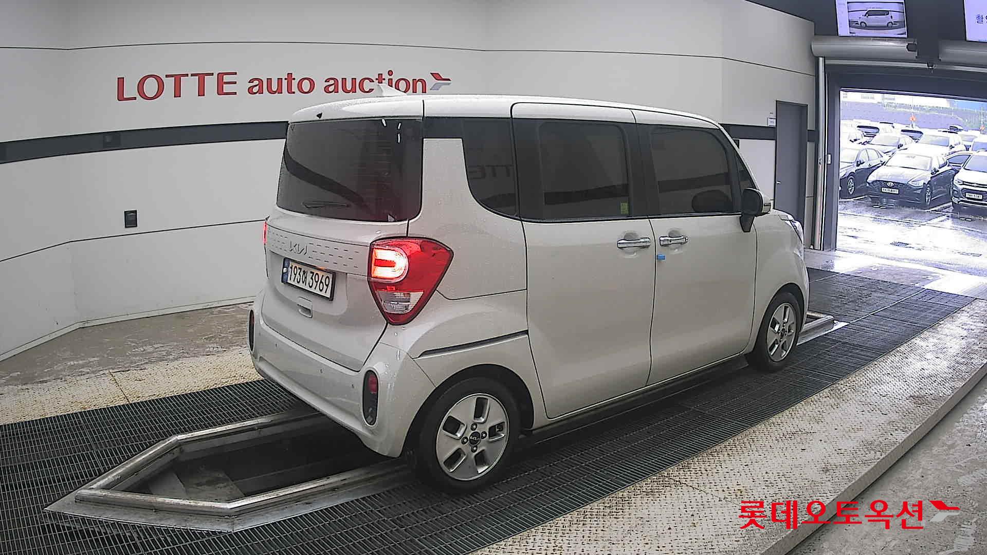 2022 - kia ray