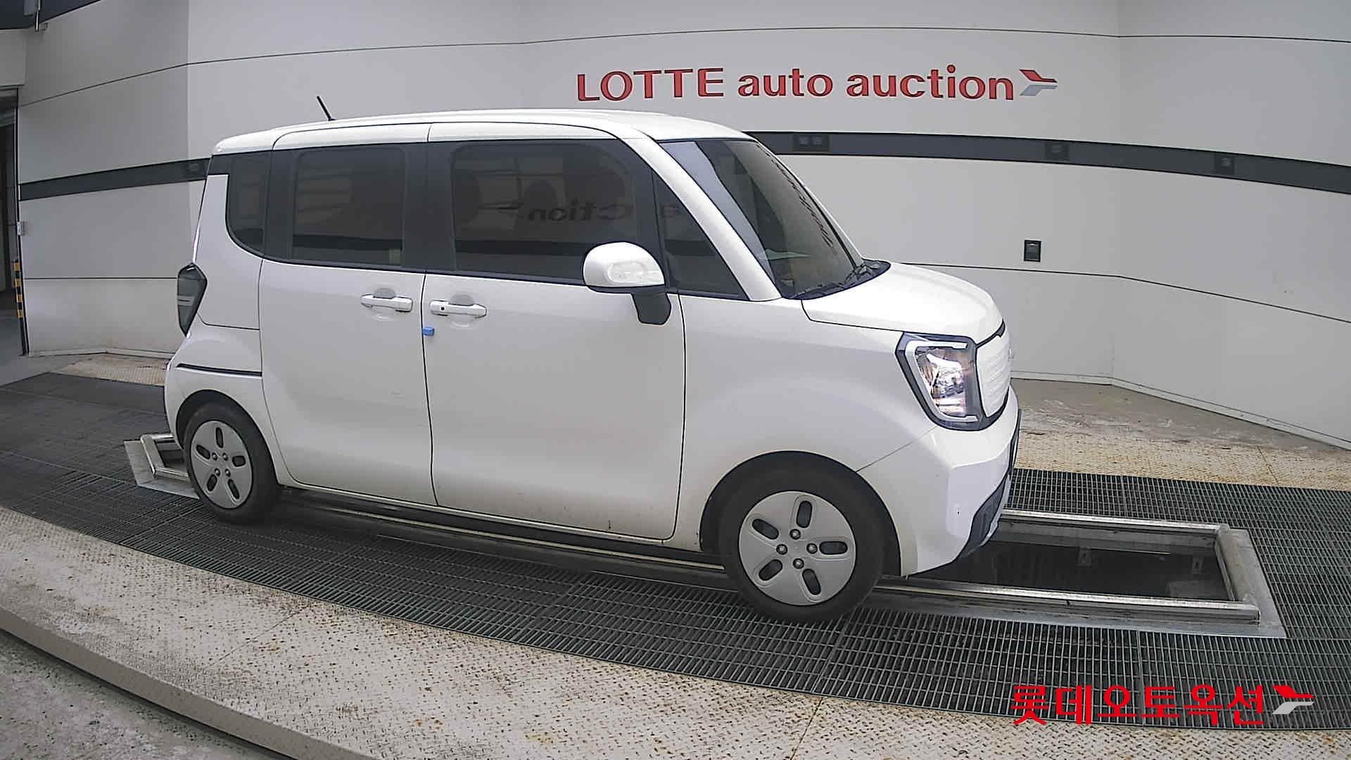 2023 - kia ray